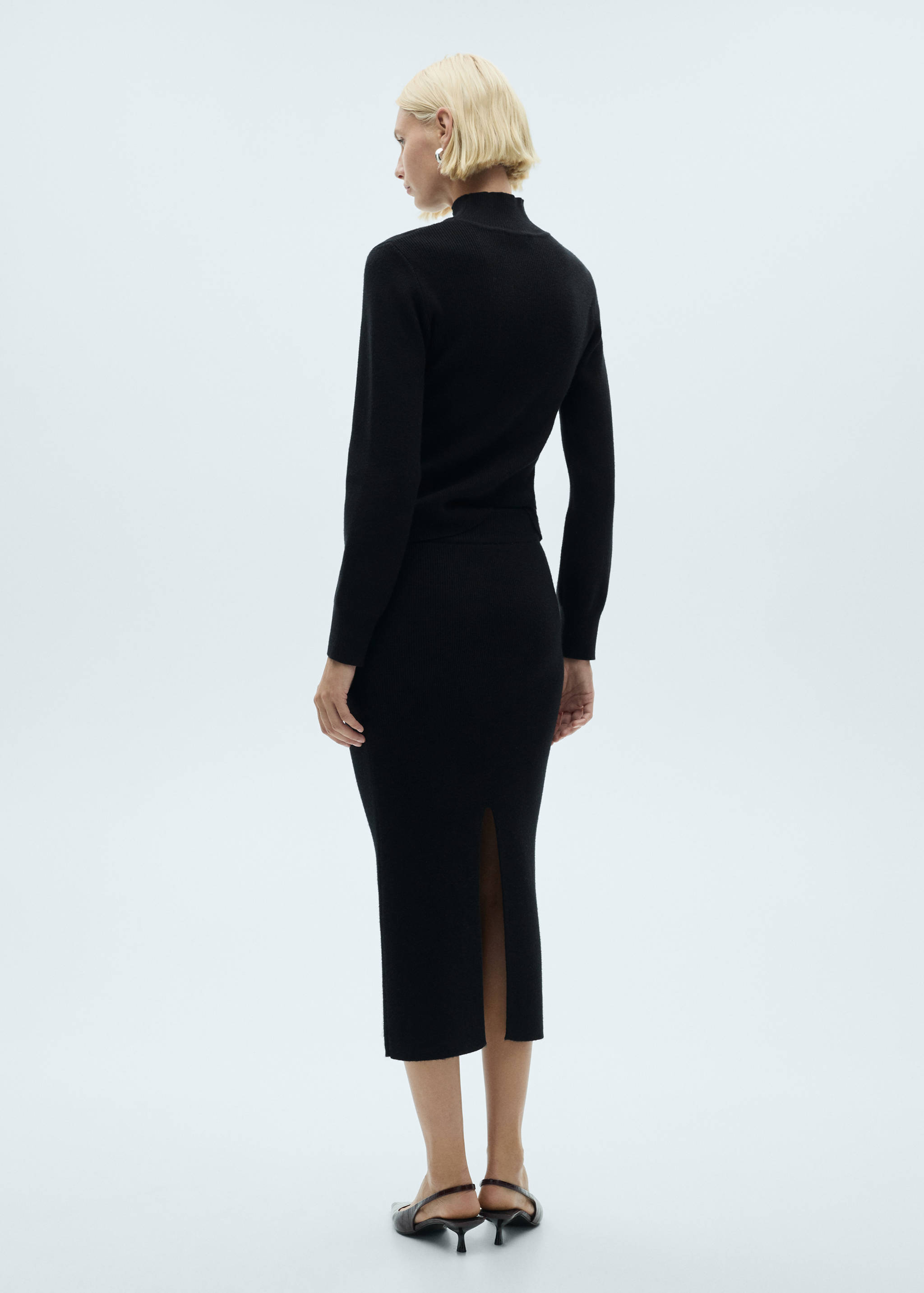 Falda midi punto - Reverso del artículo