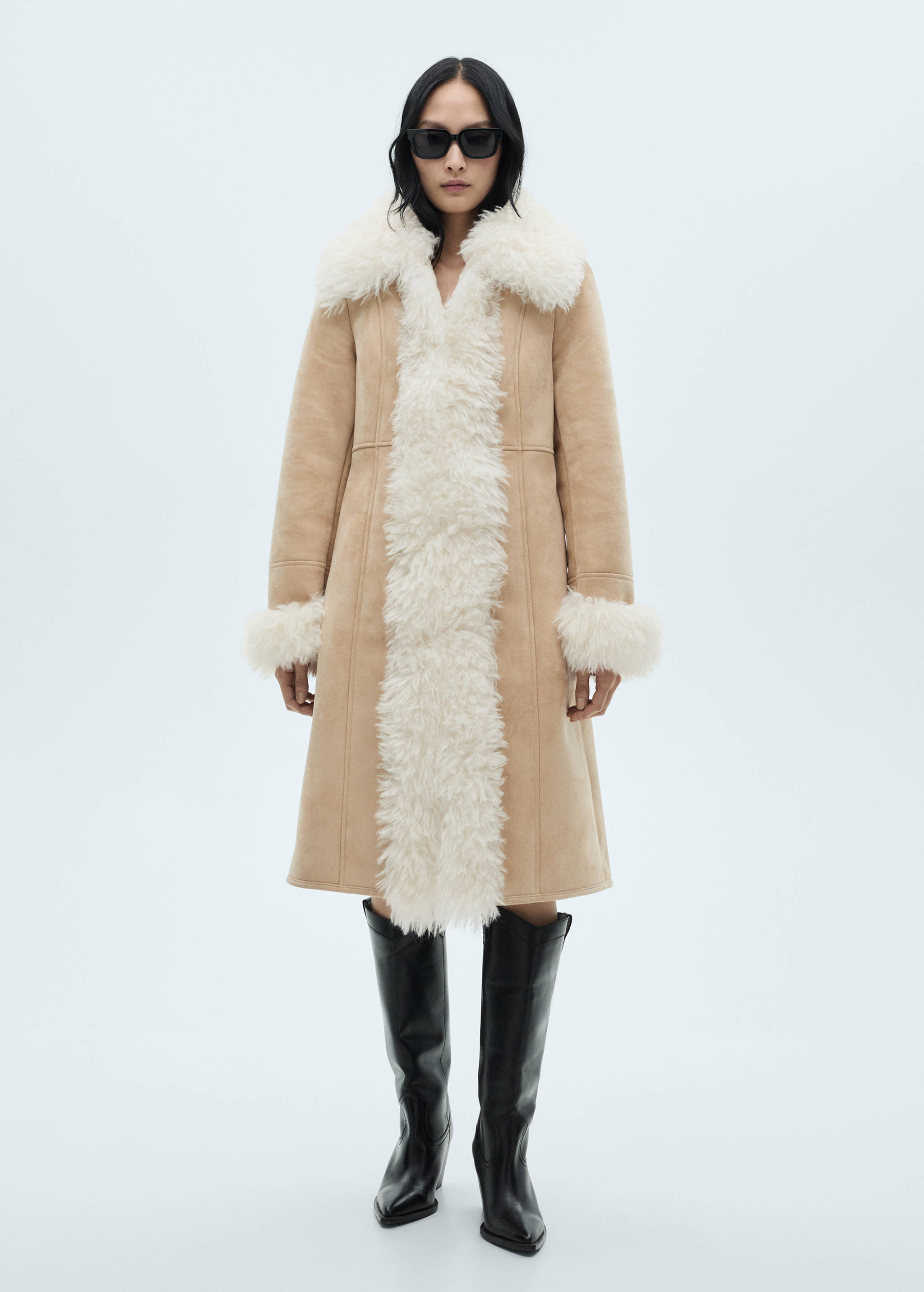 Shearling-lined coat - General plane