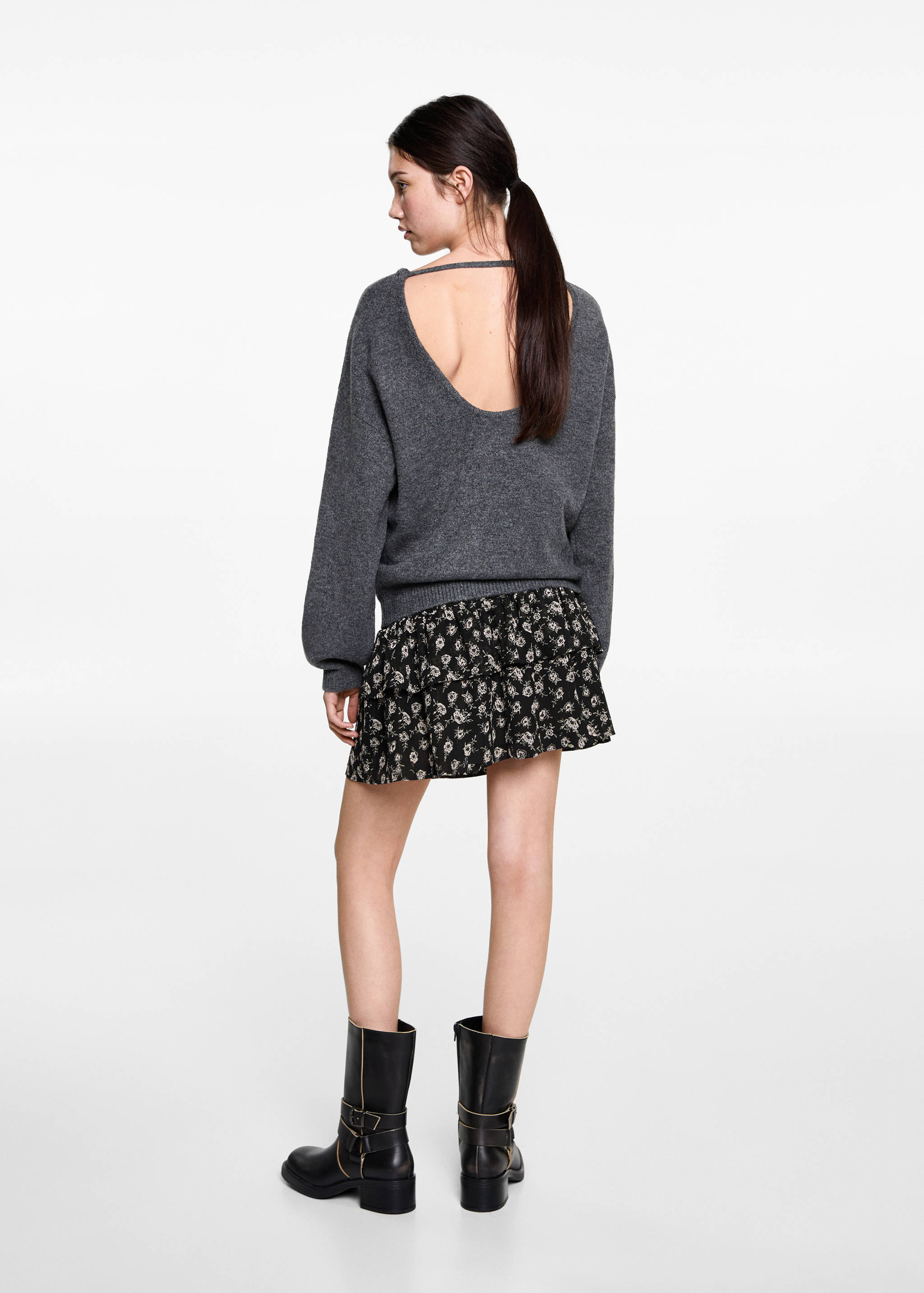 Falda flores volantes - Reverso del artículo