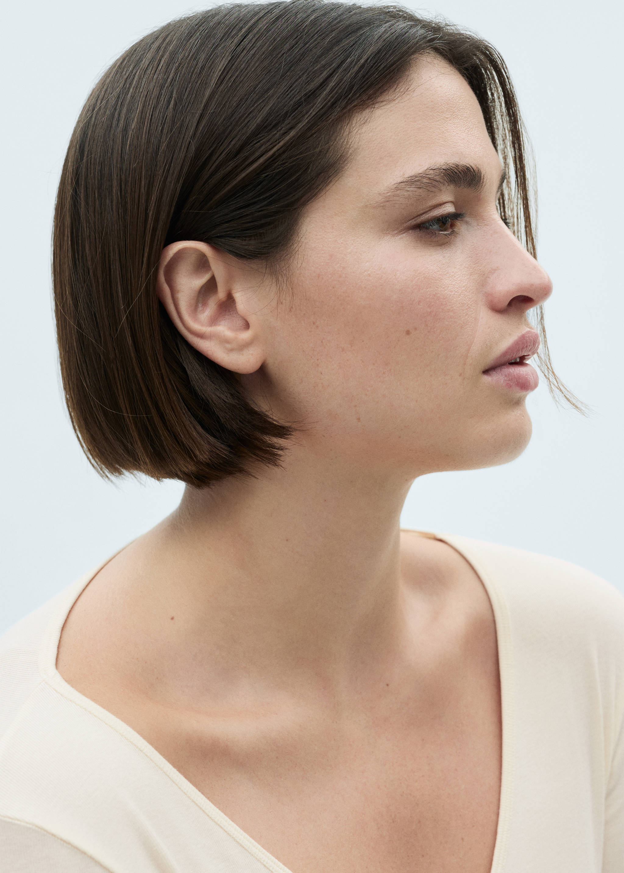 T-shirt manches longues col V - Détail de l'article 4