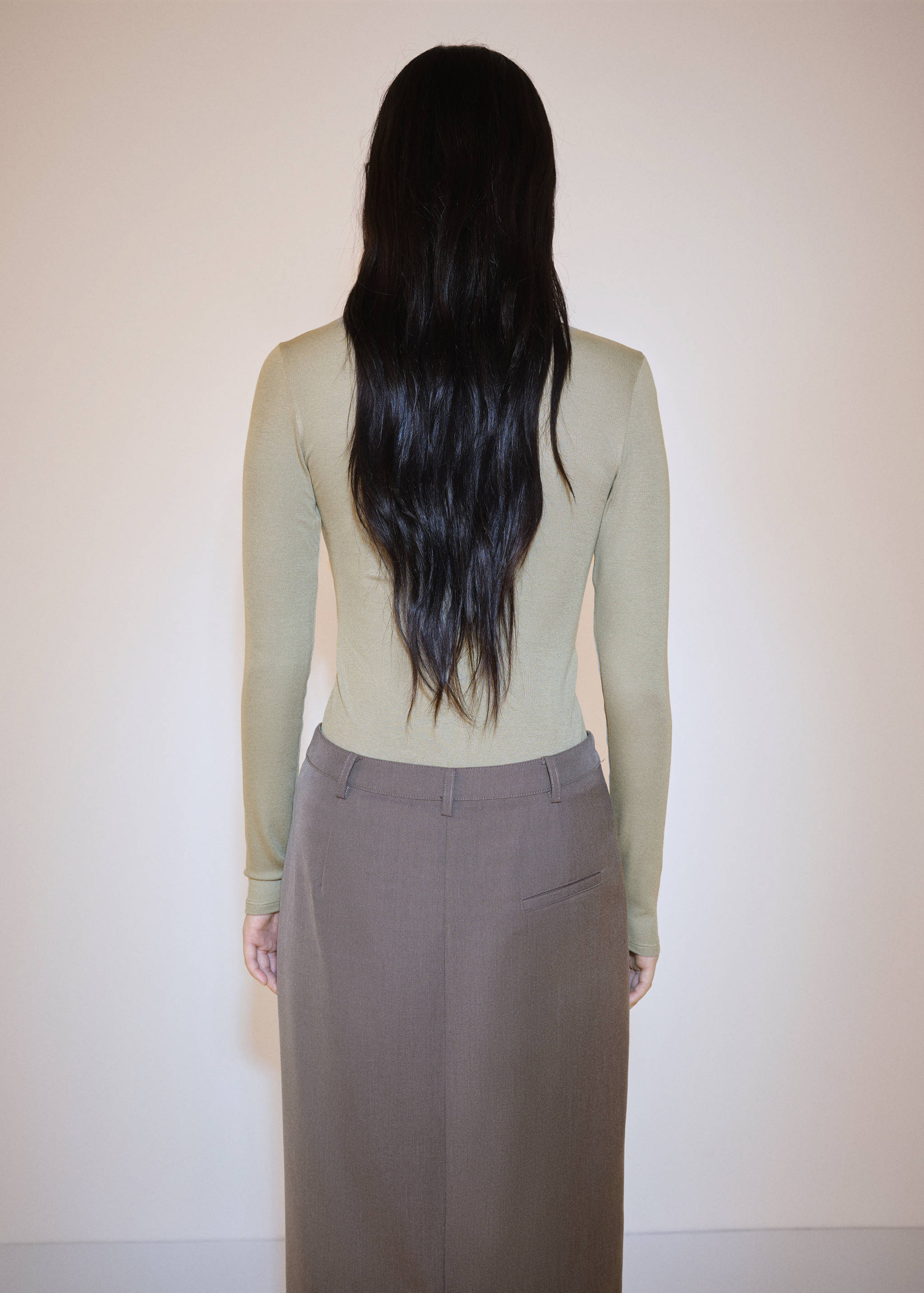 T-shirt manches longues col V - Verso de l’article