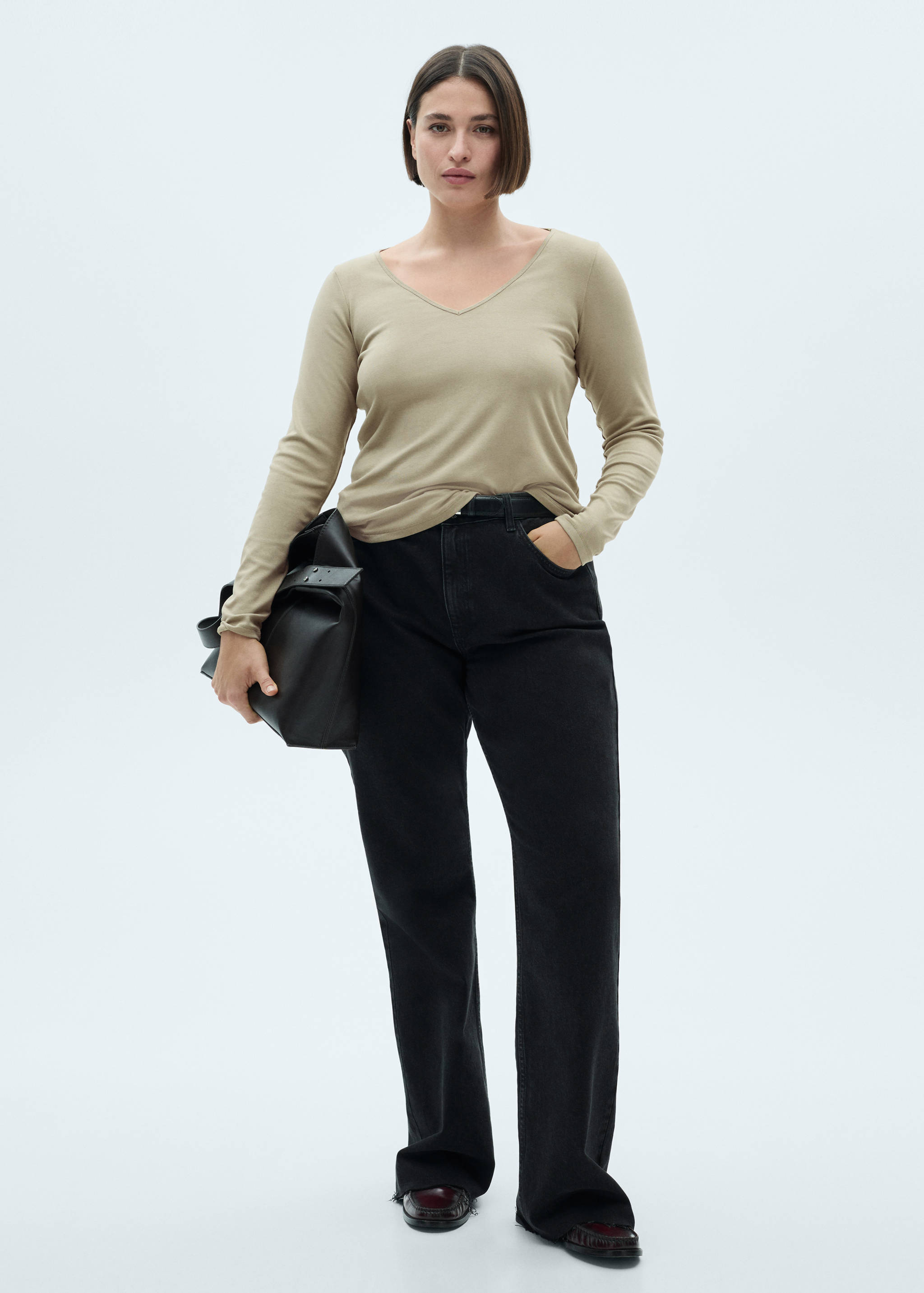 T-shirt manches longues col V - Détail de l'article 3