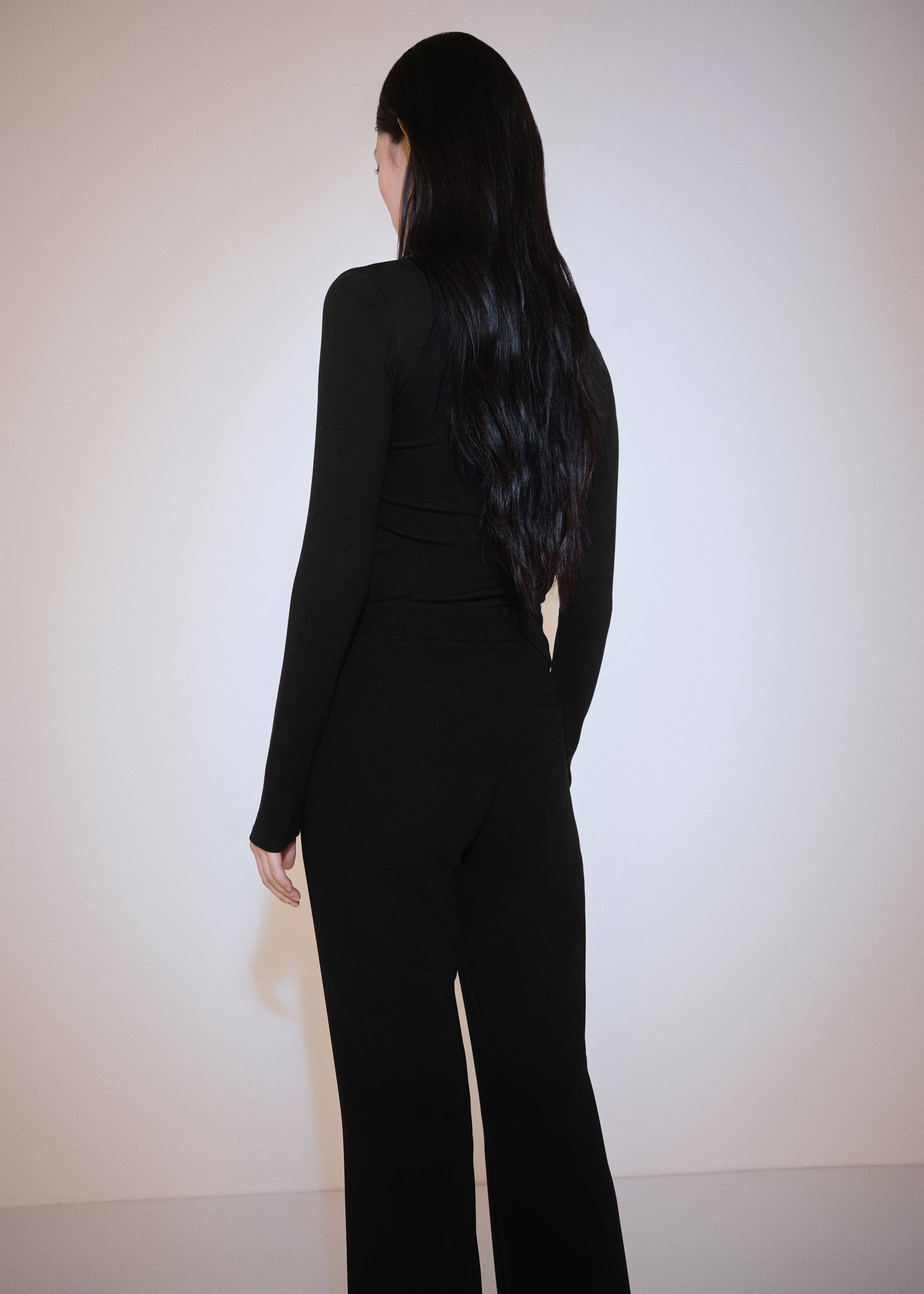 T-shirt manches longues col V - Verso de l’article