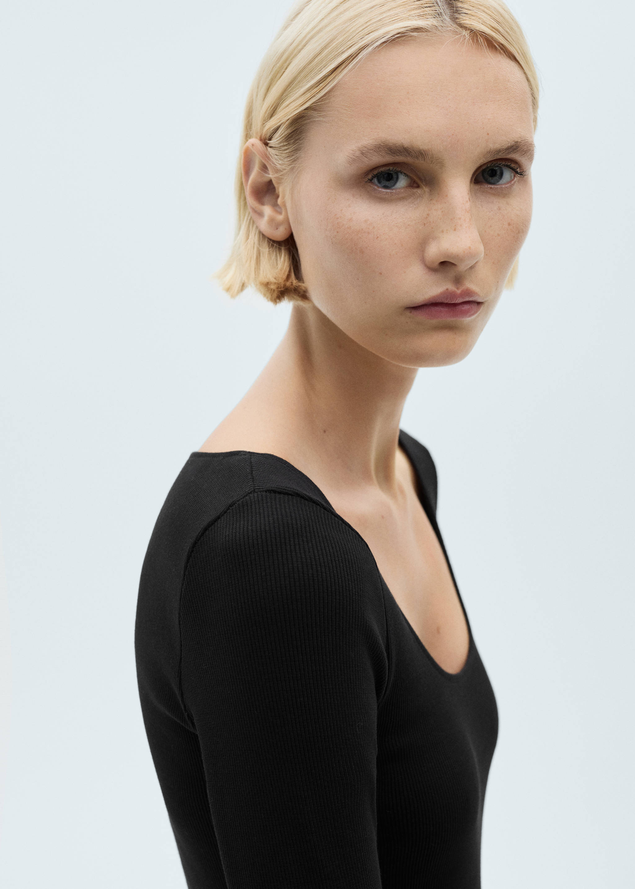 Robe plissée combinée ceinture - Détail de l'article 1