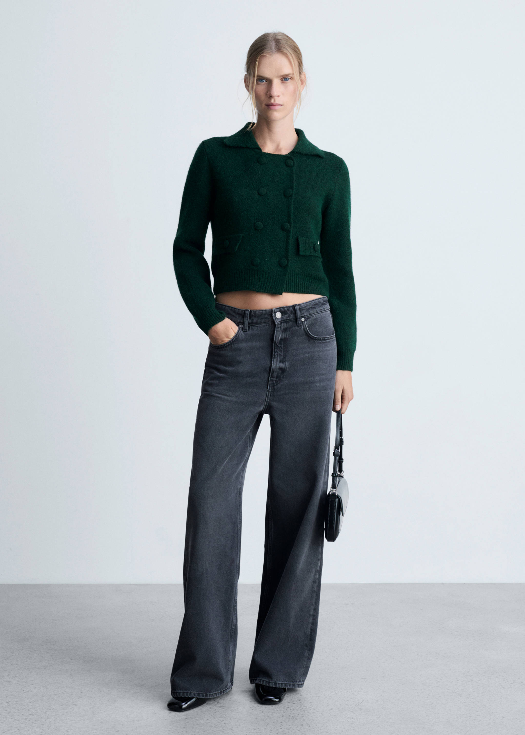 Double-breasted knitted jacket - General plane