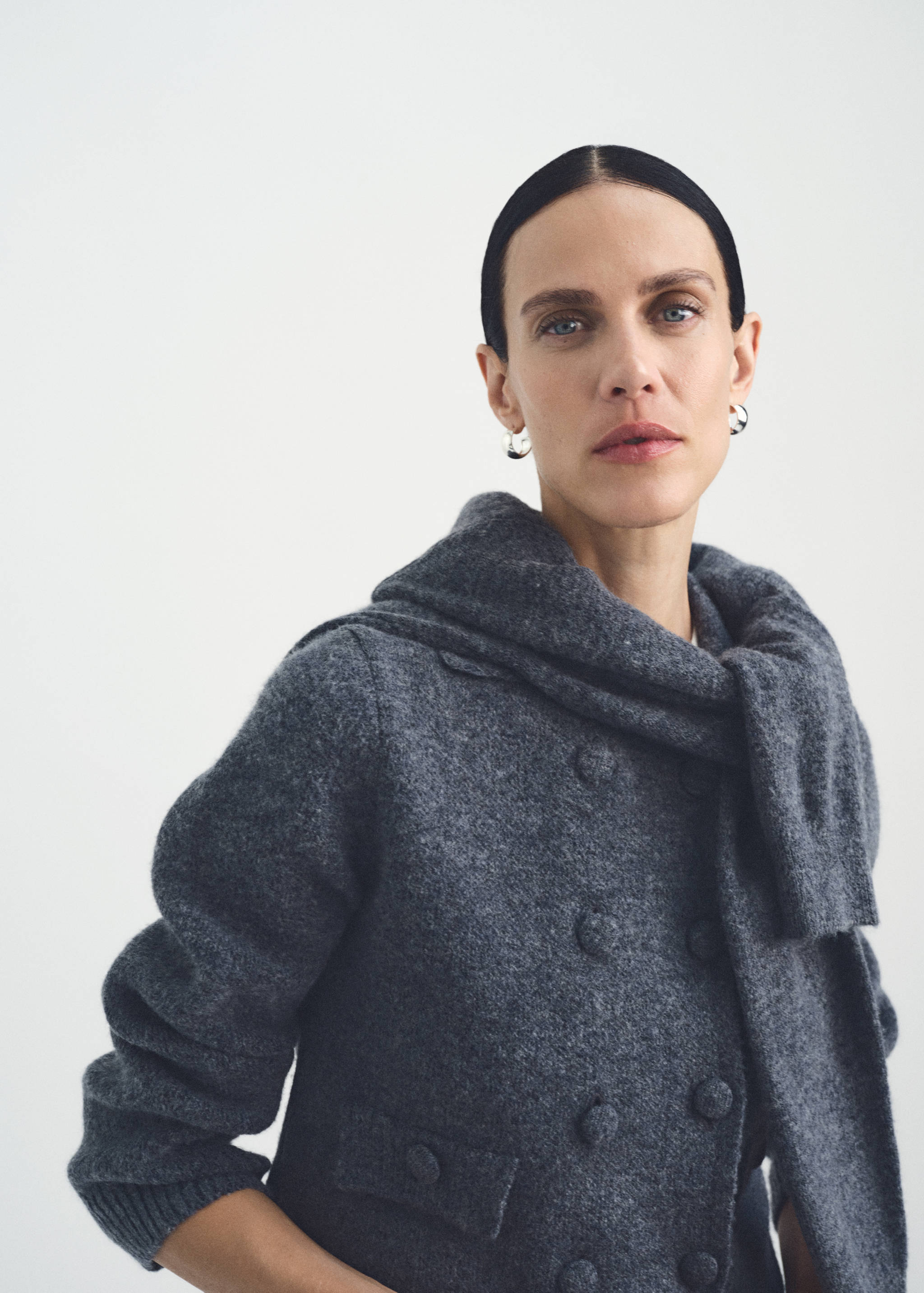 Double-breasted knitted jacket - Details of the article 6