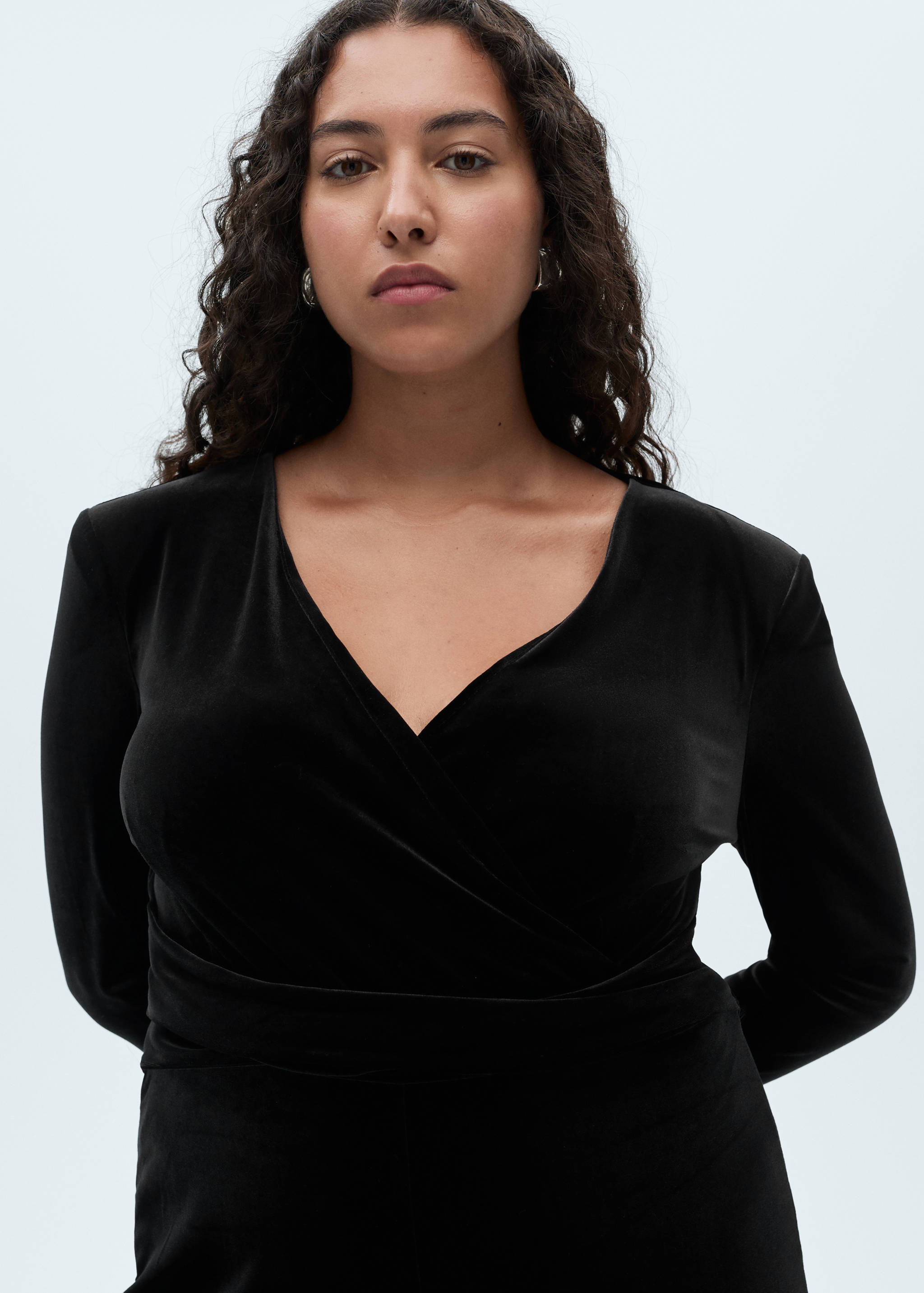 Crossed velvet jumpsuit - Details of the article 5