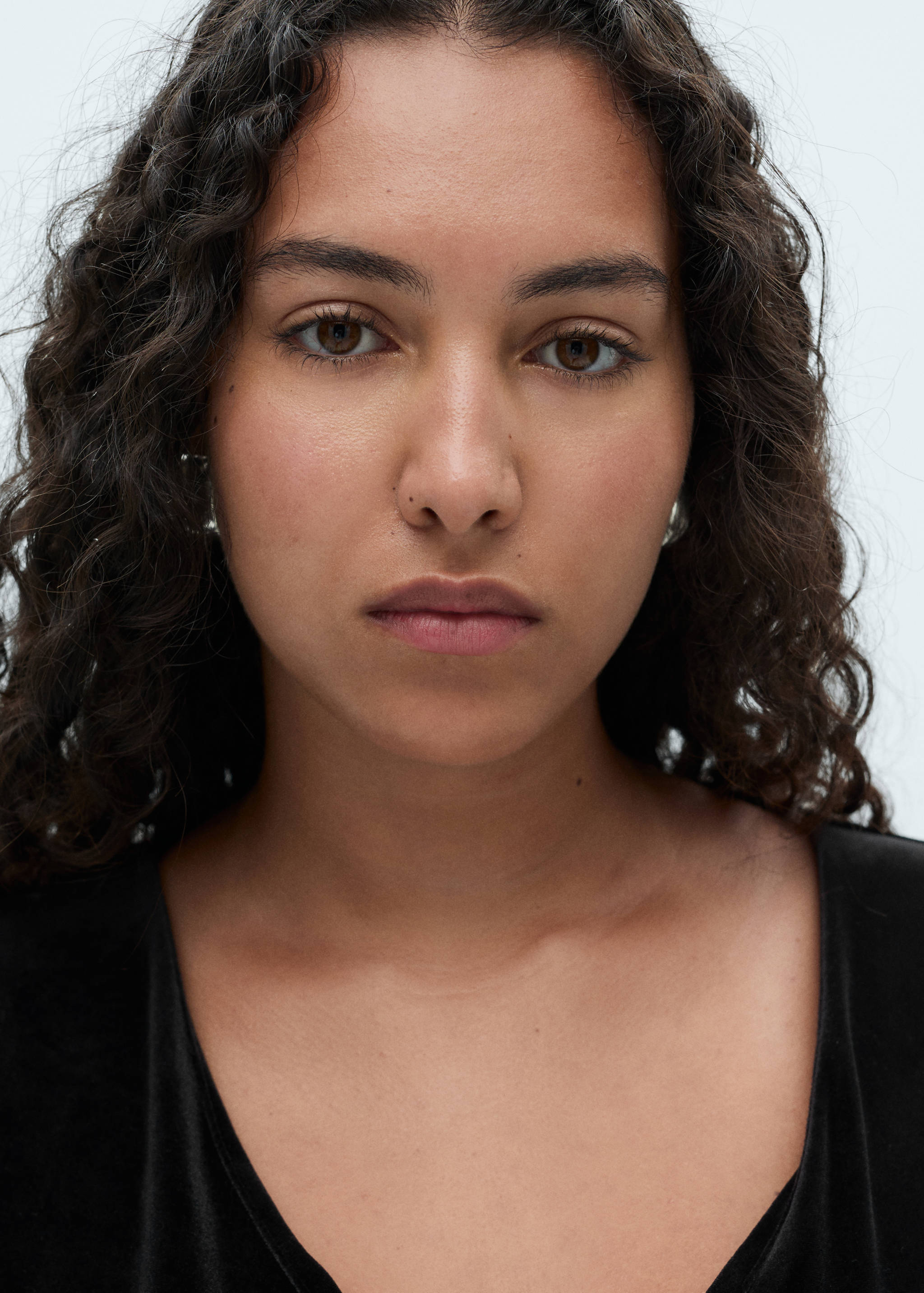 Crossed velvet jumpsuit - Details of the article 4