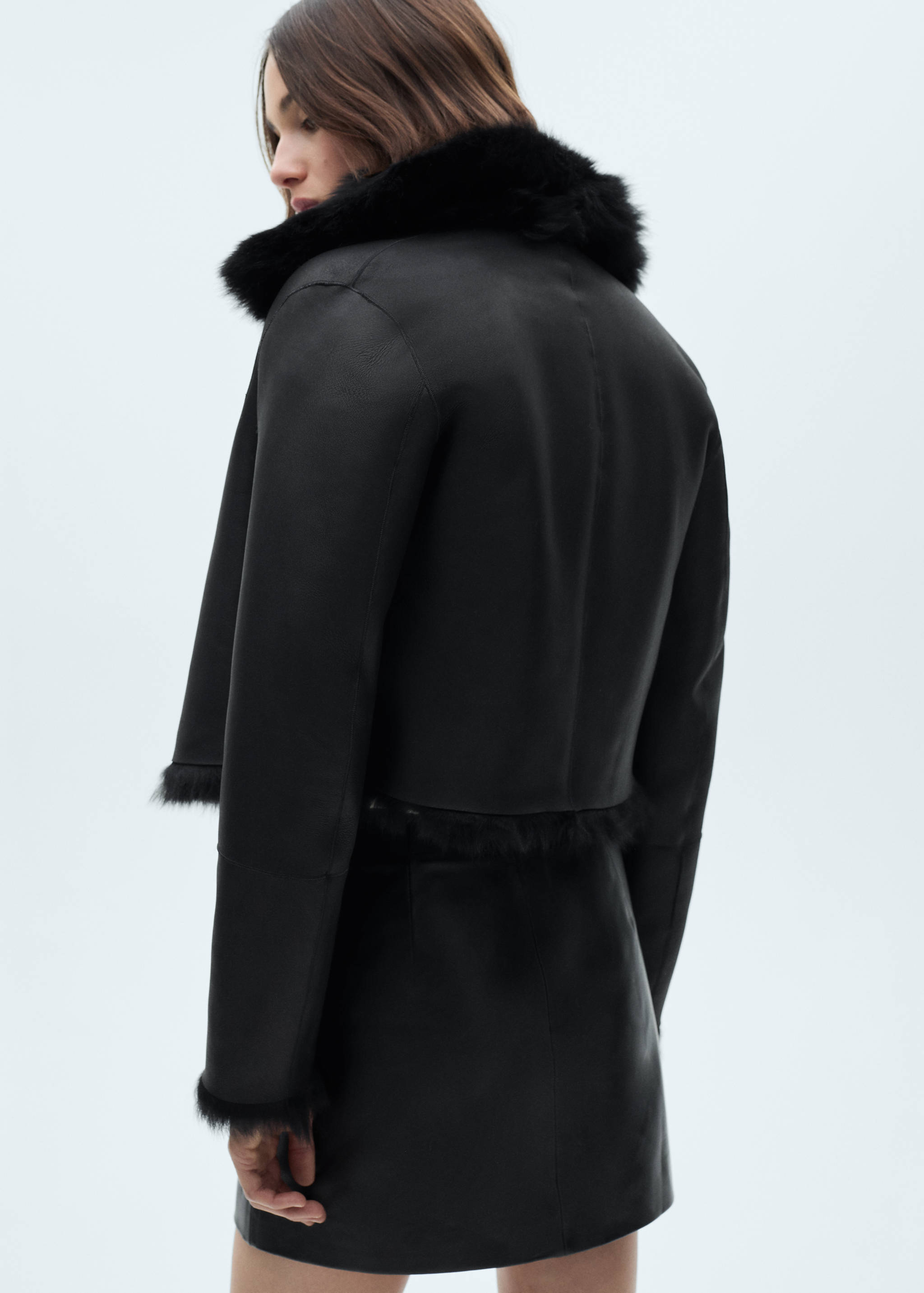 短款毛皮大衣 - null