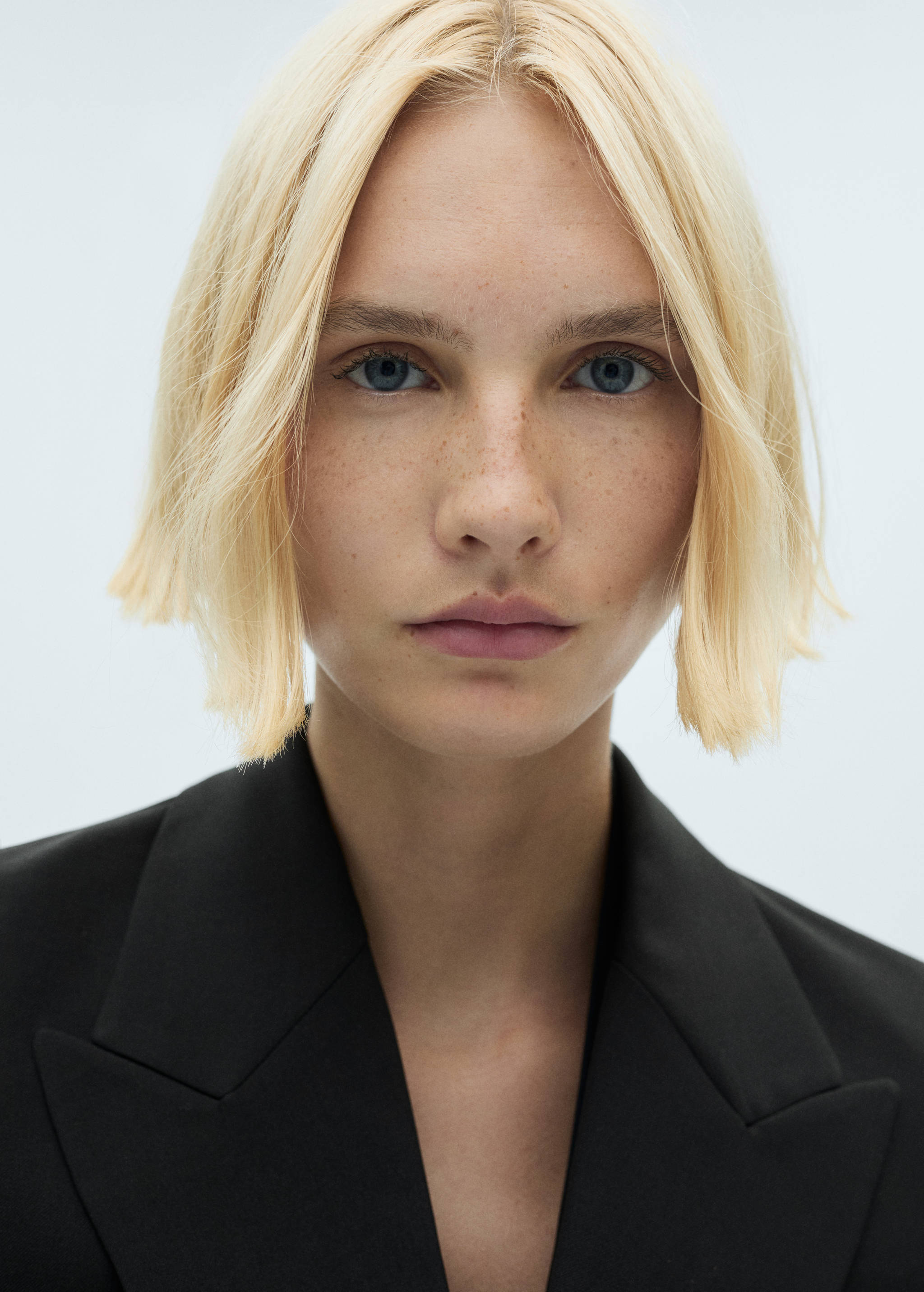 Double-breasted cropped jacket - Details of the article 1