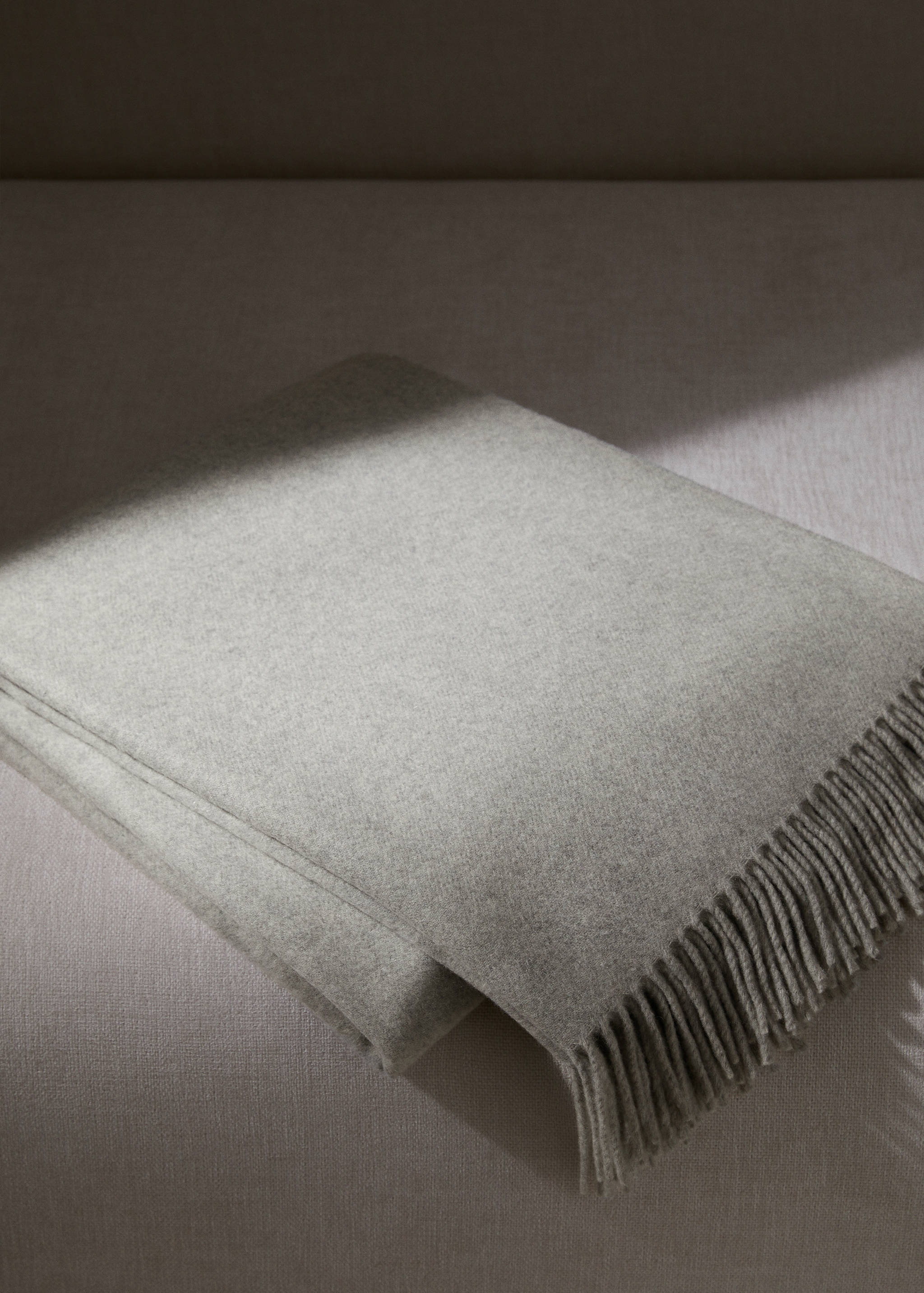 100% cashmere blanket - General plane