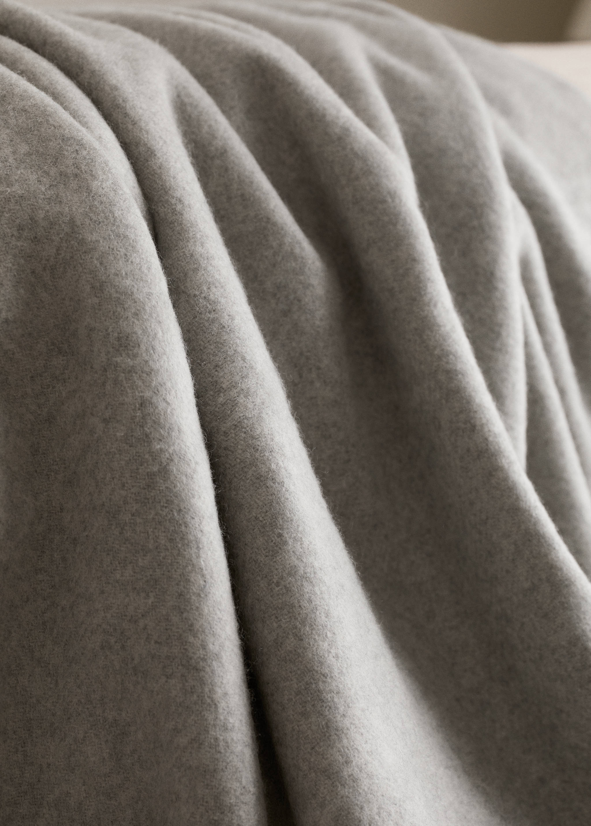 100% cashmere blanket - Details of the article 9