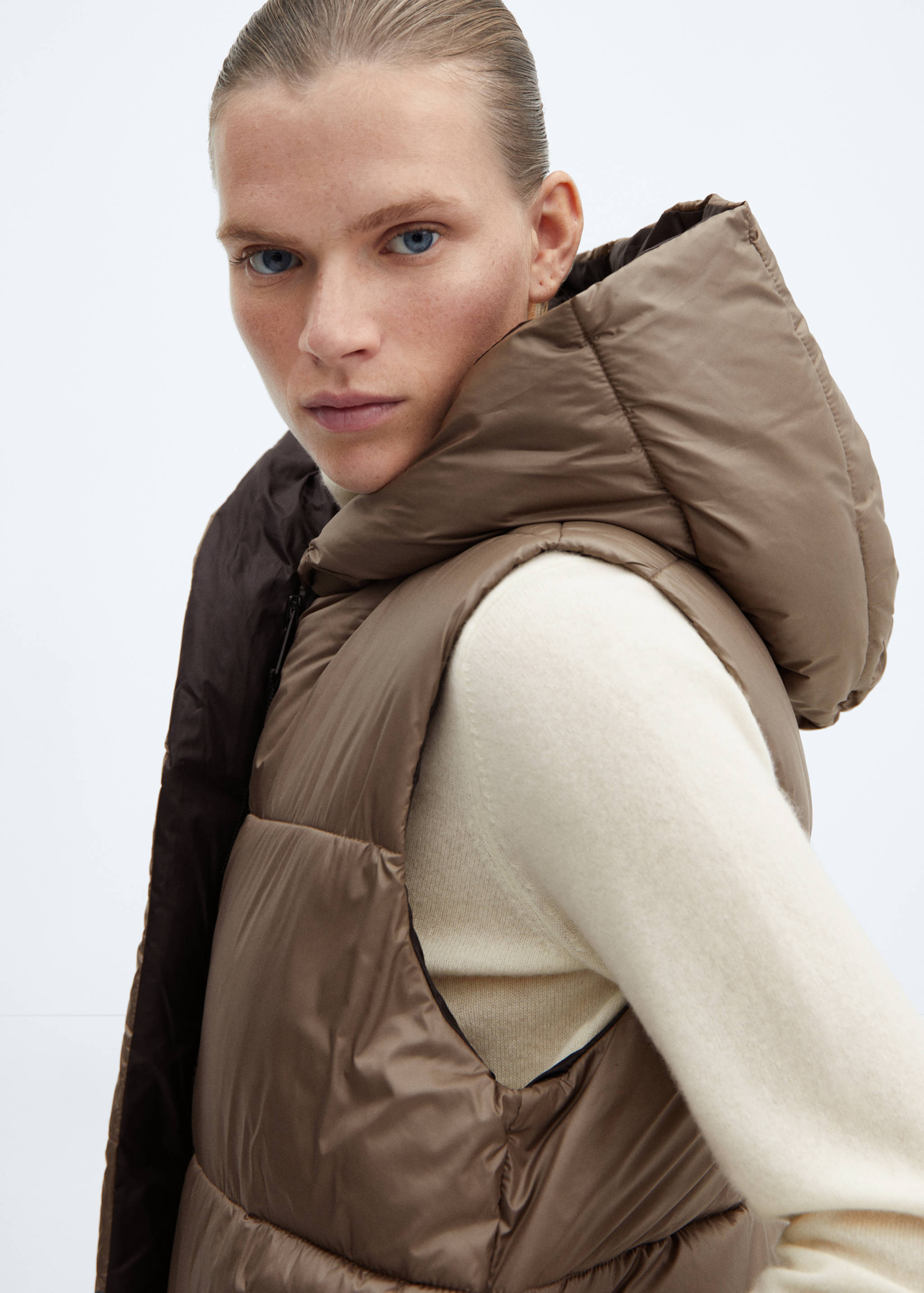 Long puffer vest - Details of the article 1
