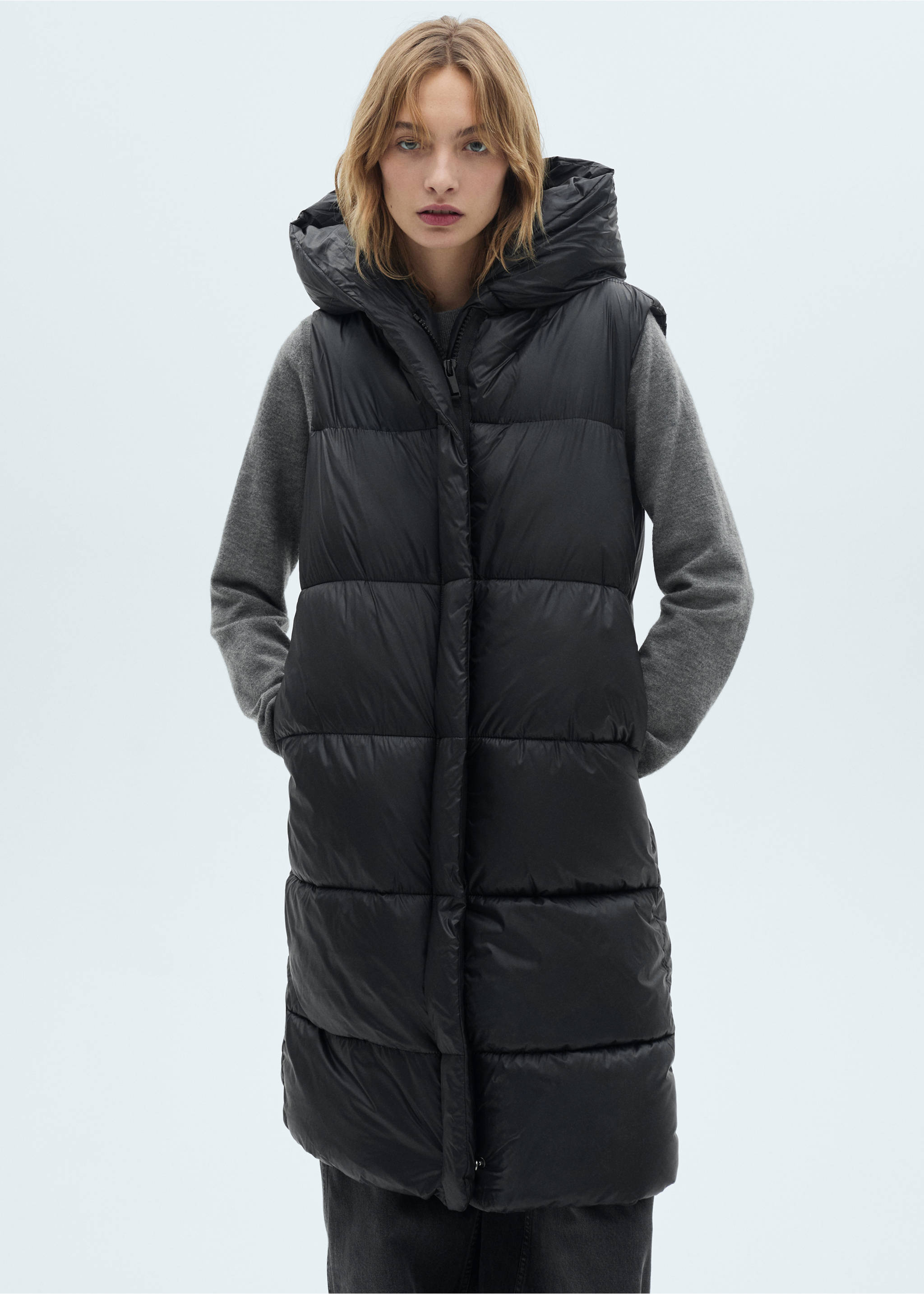 Long puffer vest - Medium plane, Black. Ref: 77178265-00.