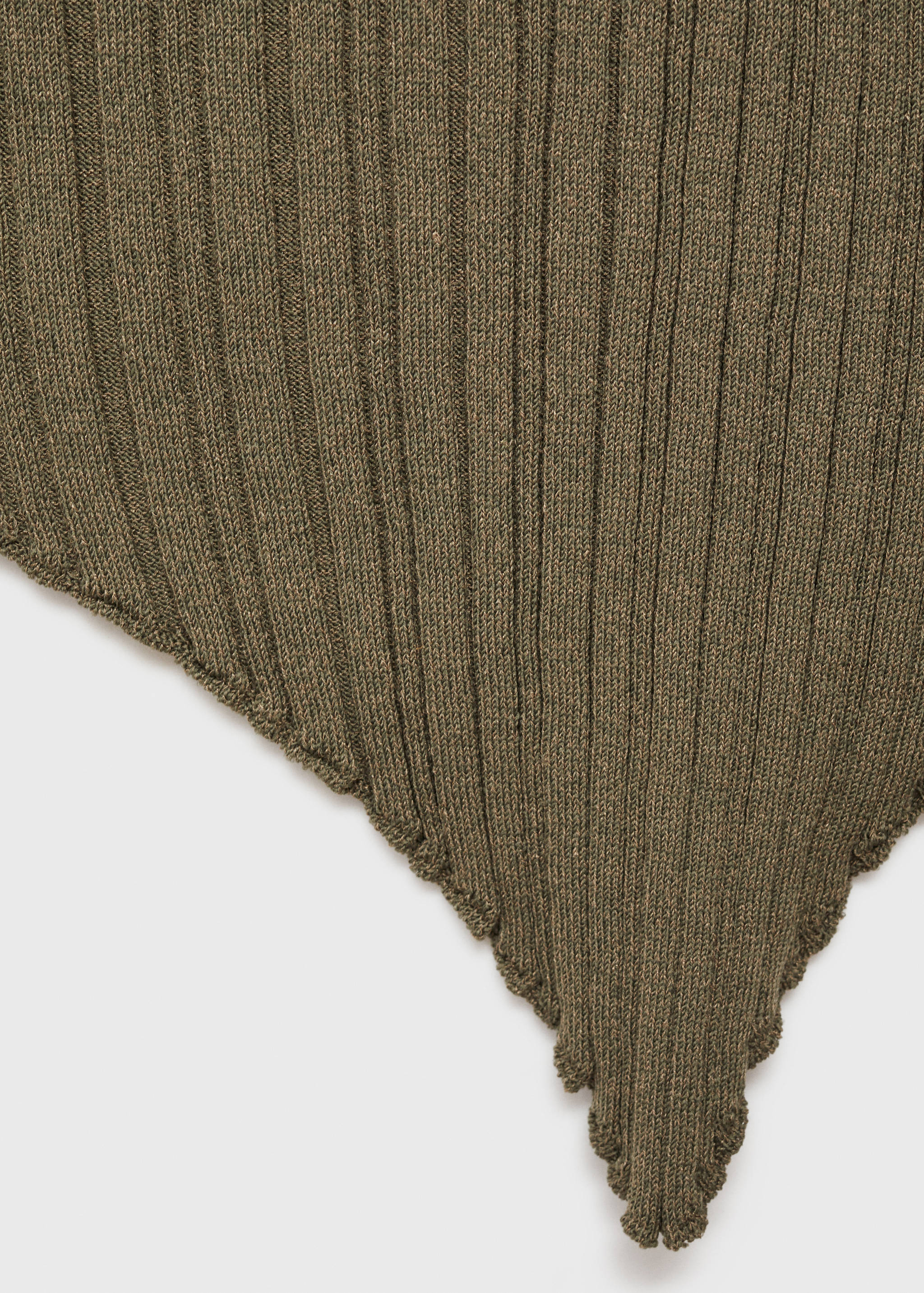 Asymmetrischer Pullover mit Rippstruktur - Detail des Artikels 0