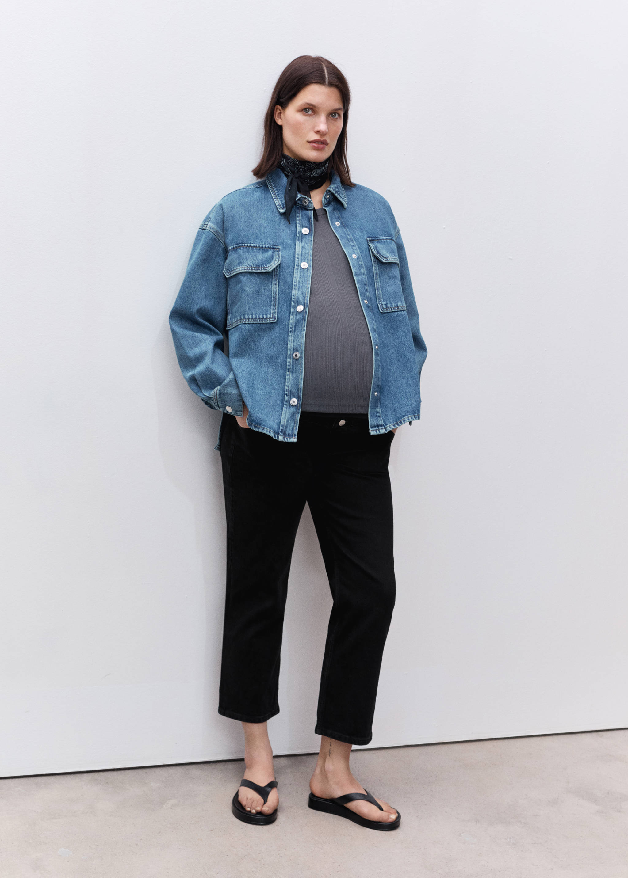 Maternity Straight Jeans - General plane