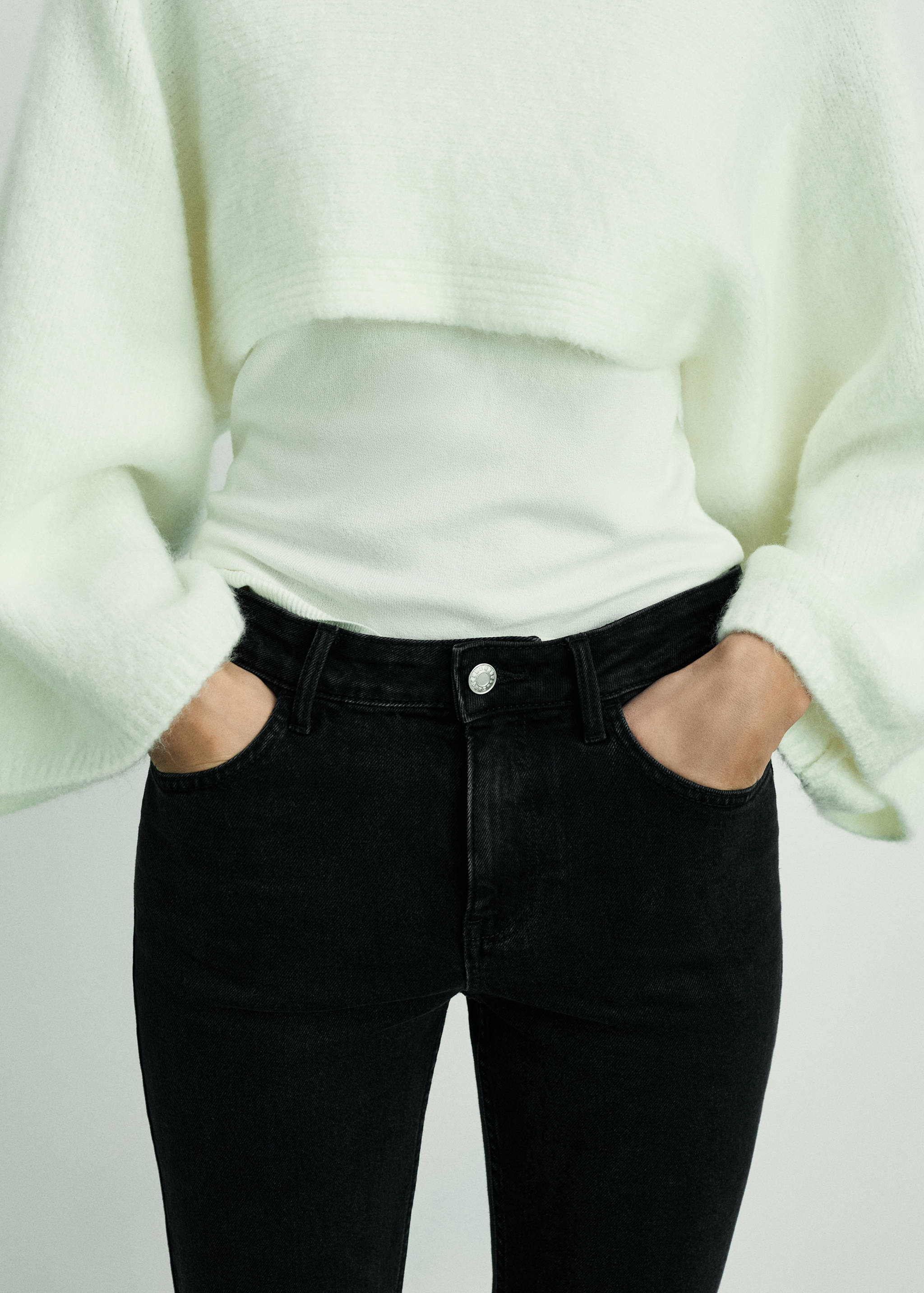 Fiona flared mid-rise jeans - Details of the article 4