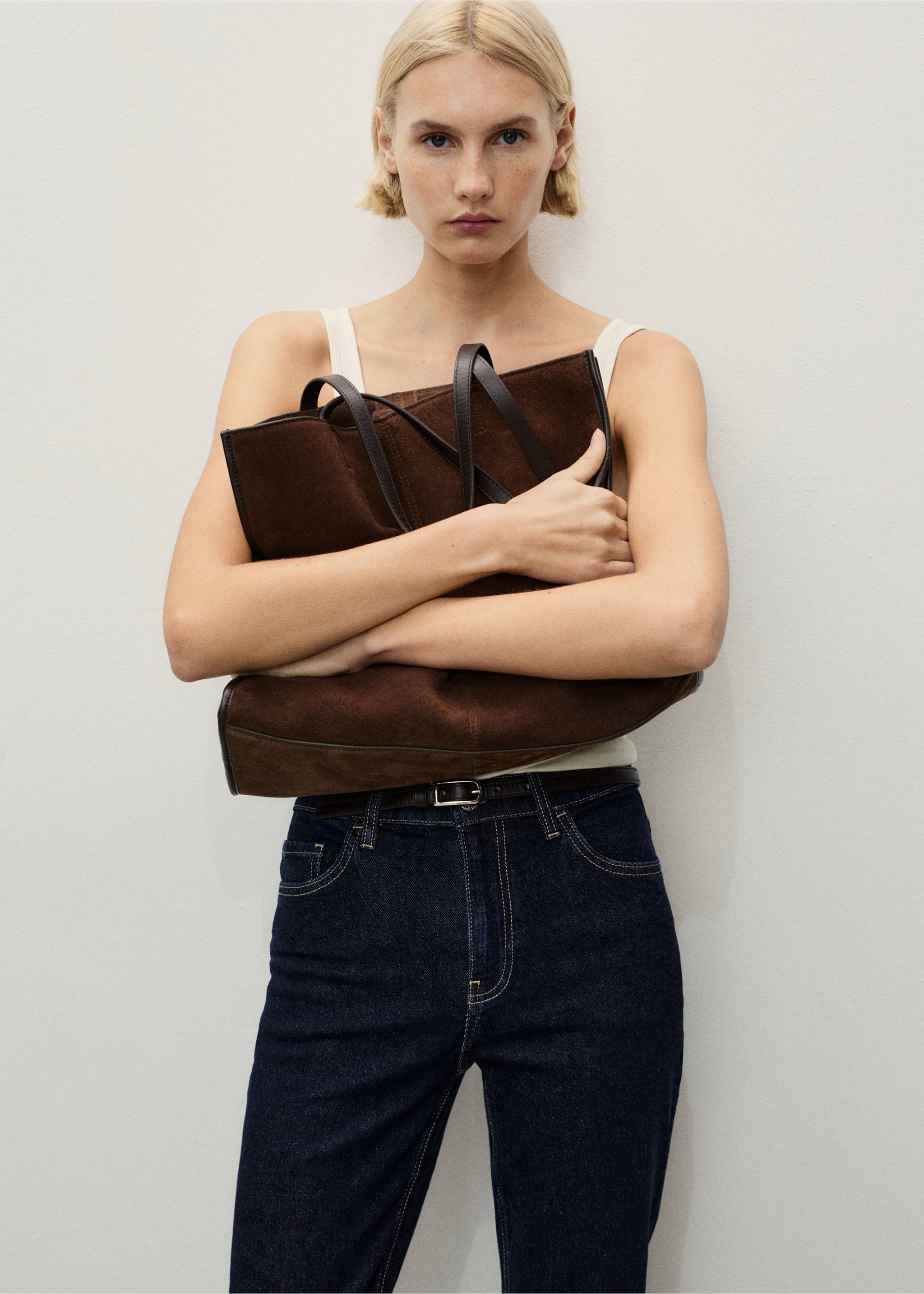 Newmom comfort high-rise jeans - Details of the article 1, Open Blue. Ref: 87000291-00.