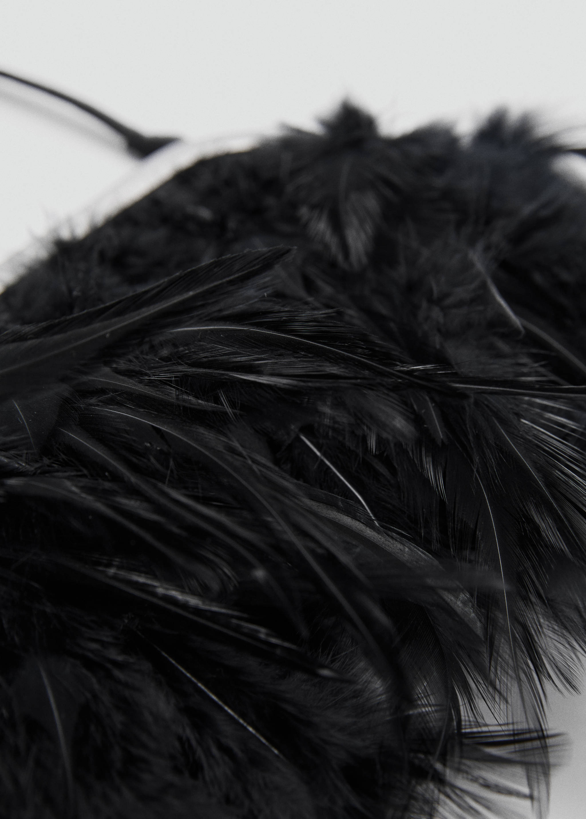 Short-handle feather bag - Details of the article 2