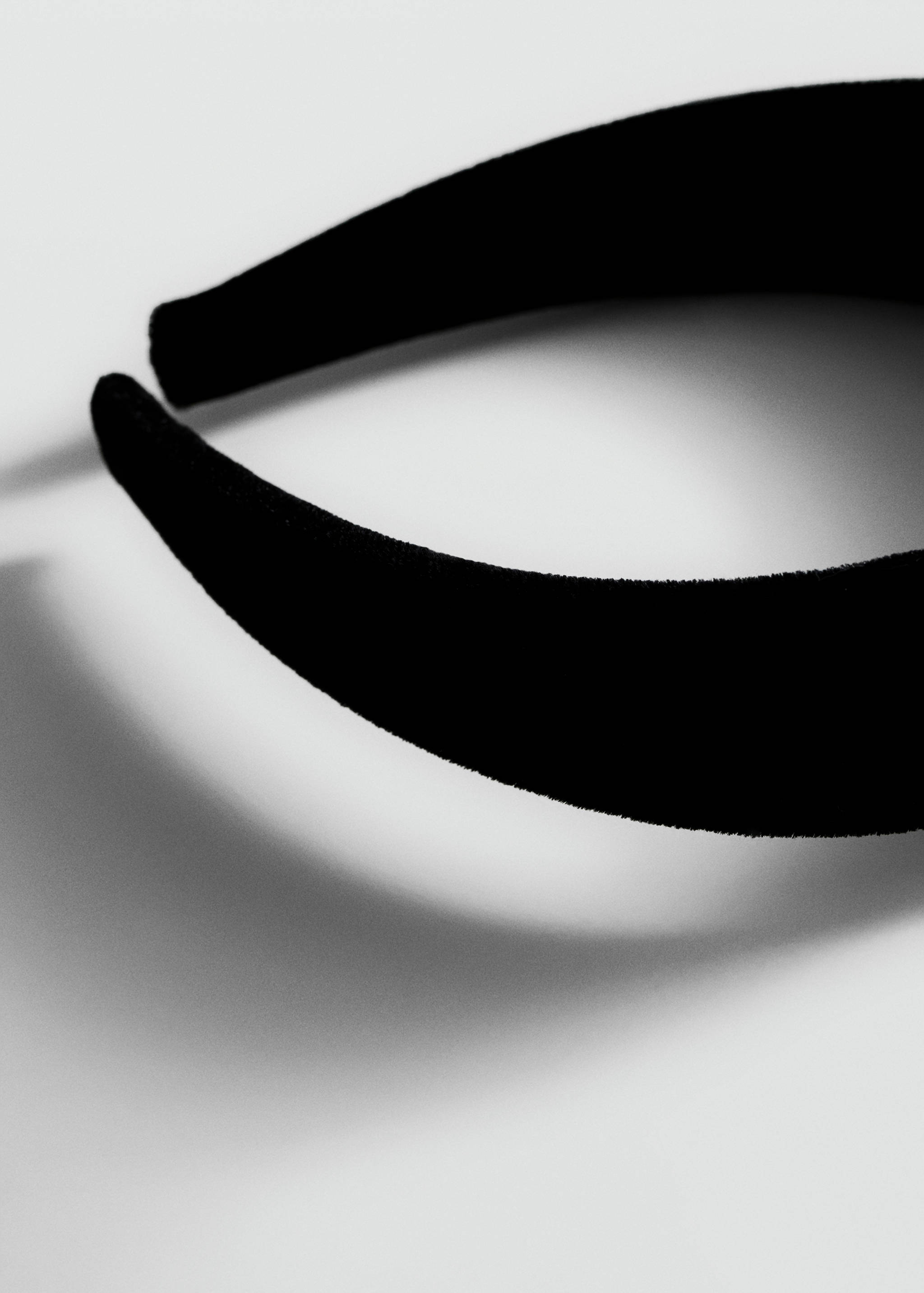 Serre-tête finition velours - Plan moyen