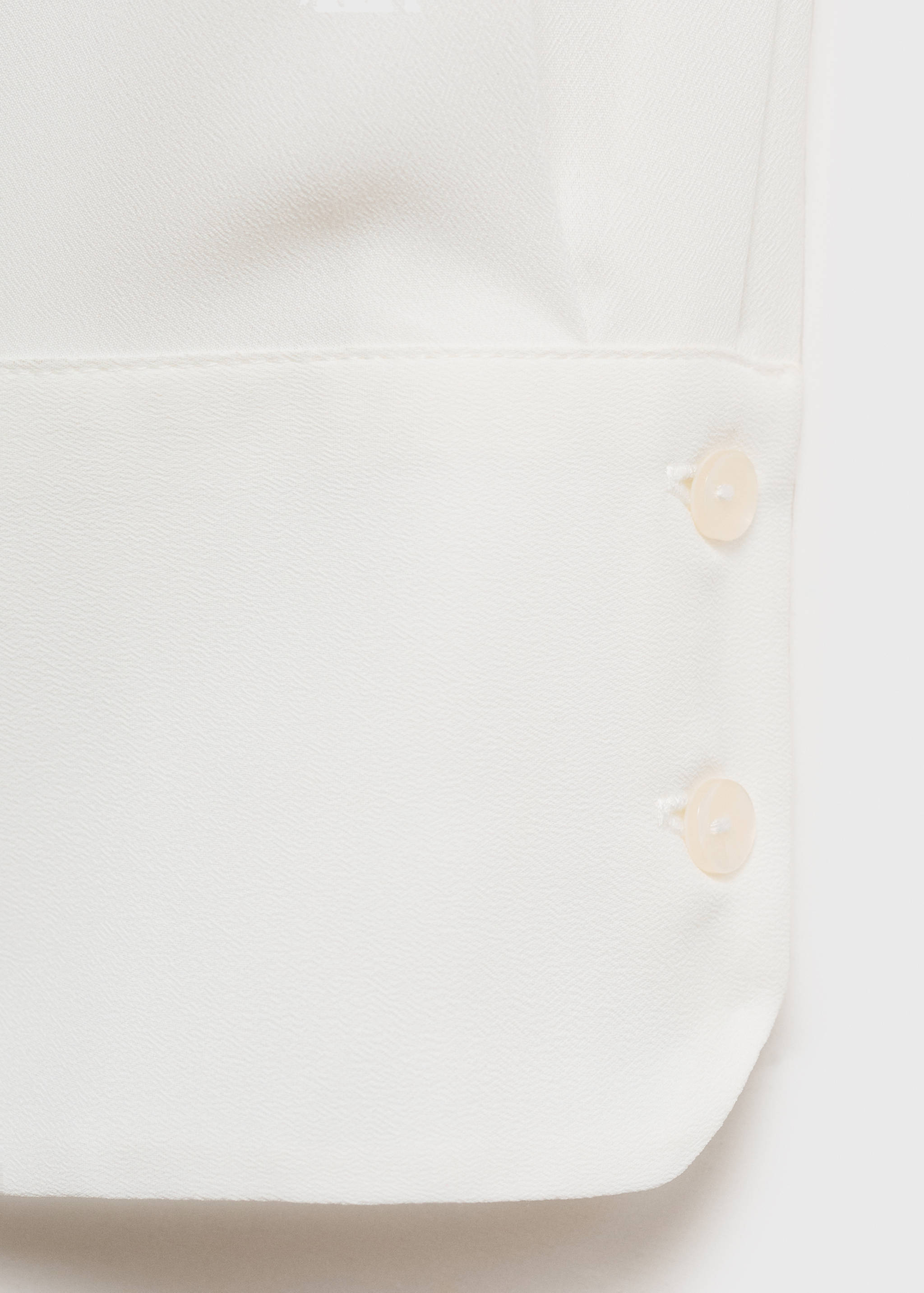 Fluid long-sleeved shirt - Details of the article 8