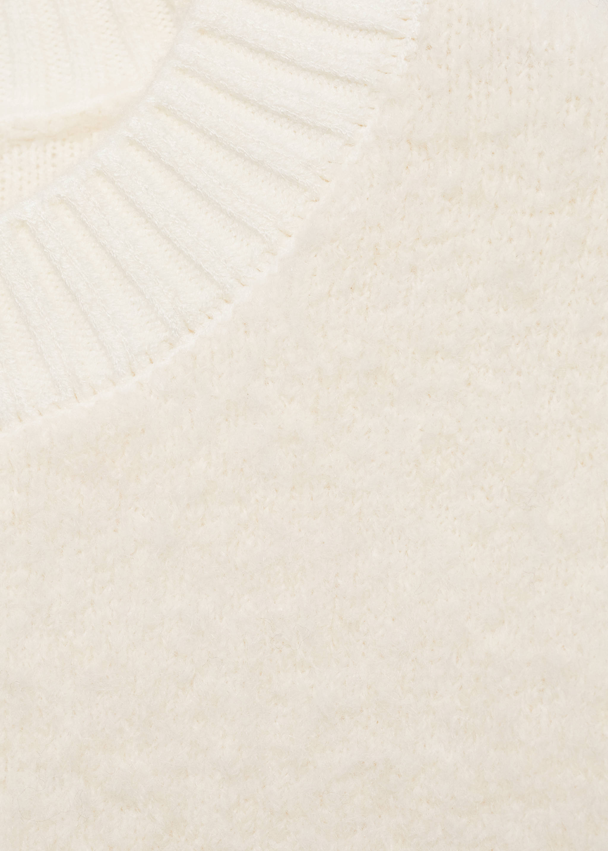 Round-neck sweater with soft finish - Details of the article 8