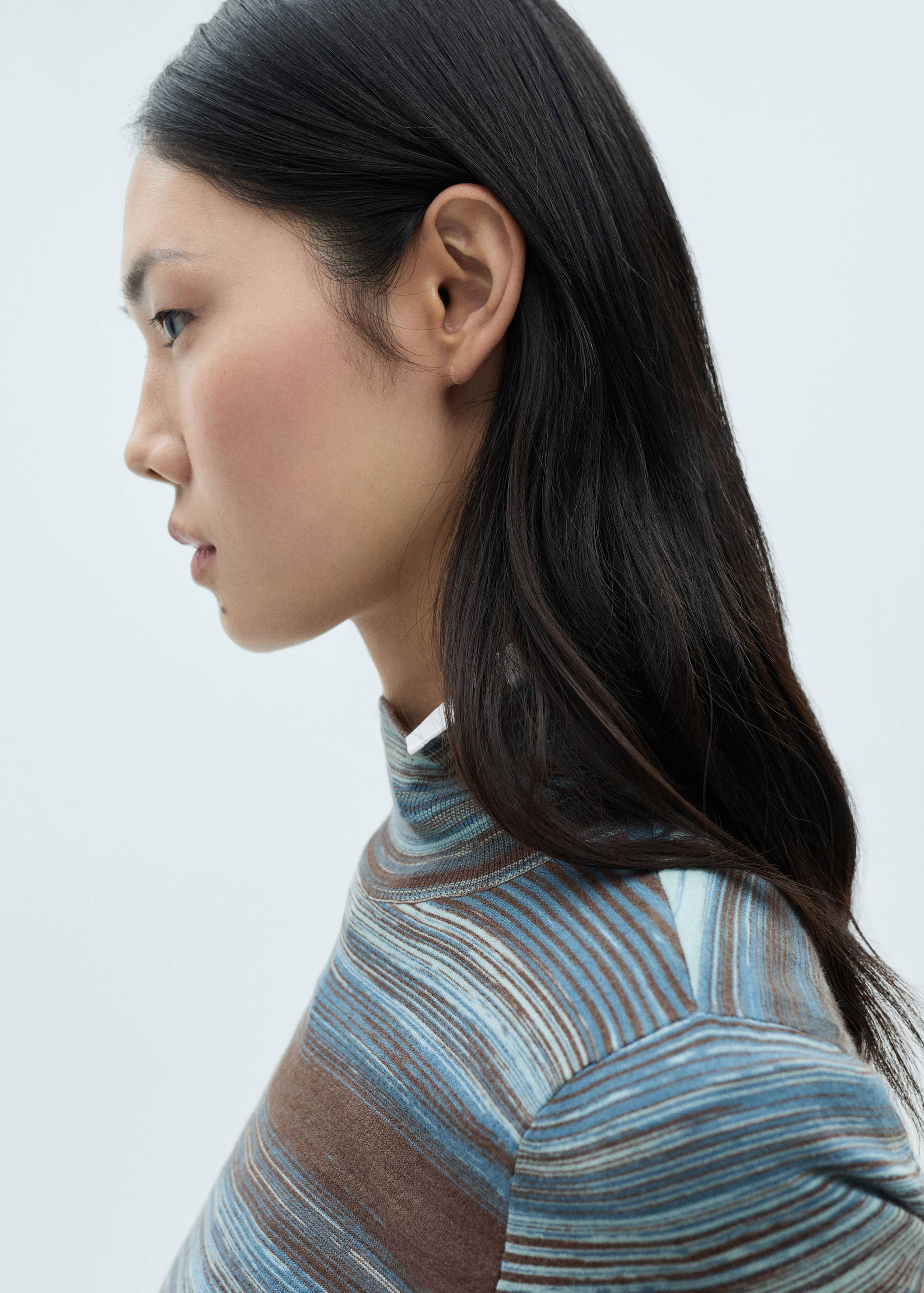 Dik yakalı çizgili kazak - Ürün detayı 1