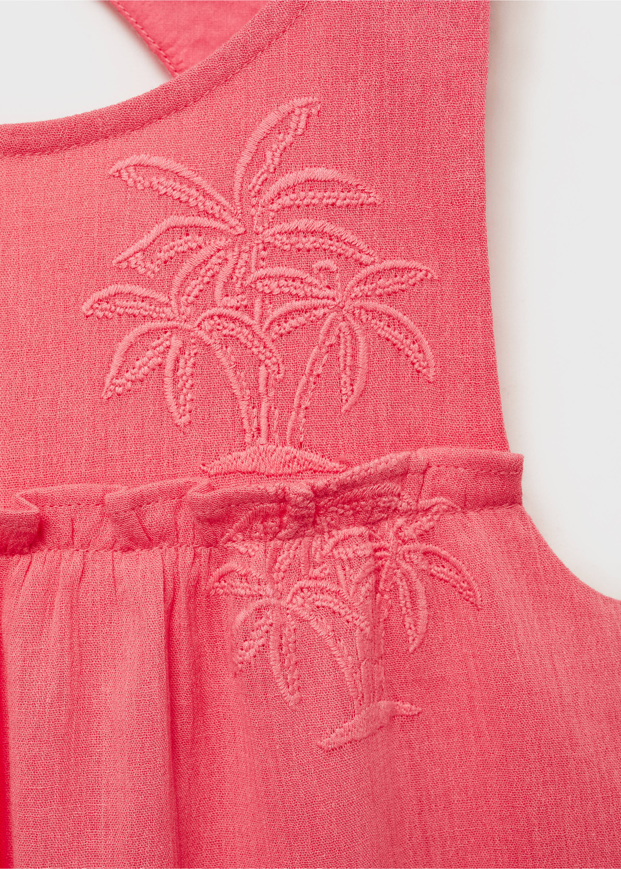Vestido detalles bordados - Detalle del artículo 8, Fresa. Ref: 87000439-00.