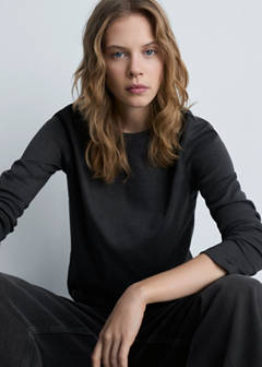 Thin round-neck t-shirt — Dark Heather Grey 1