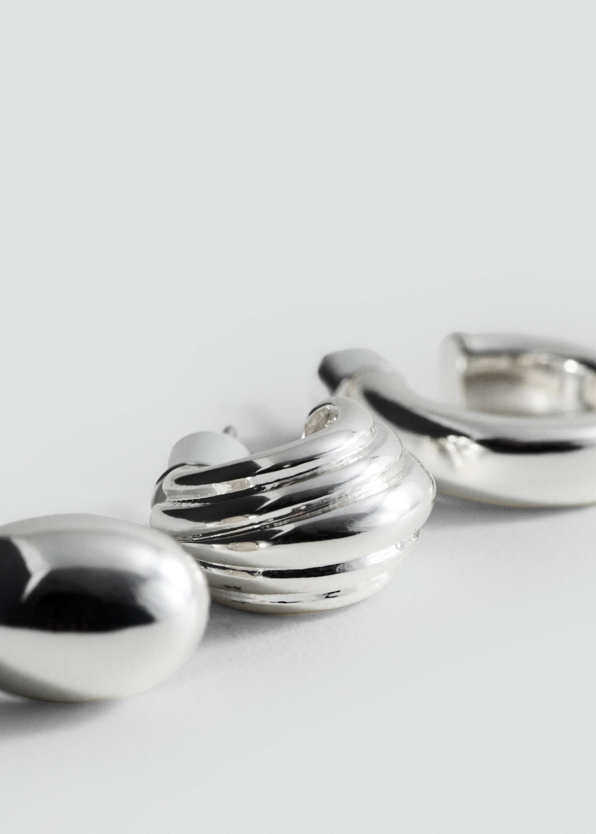 Combined earring set - Details of the article 1