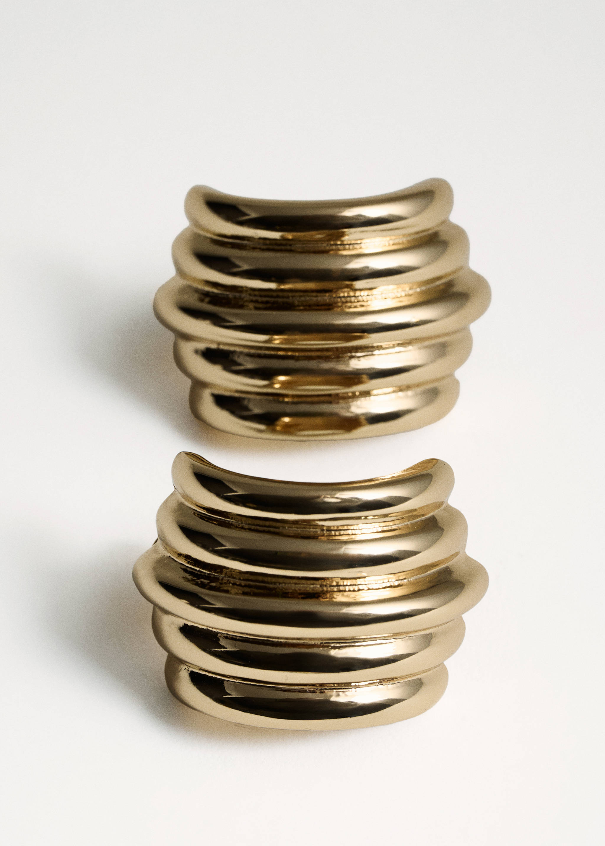 Relief earrings - Details of the article 5