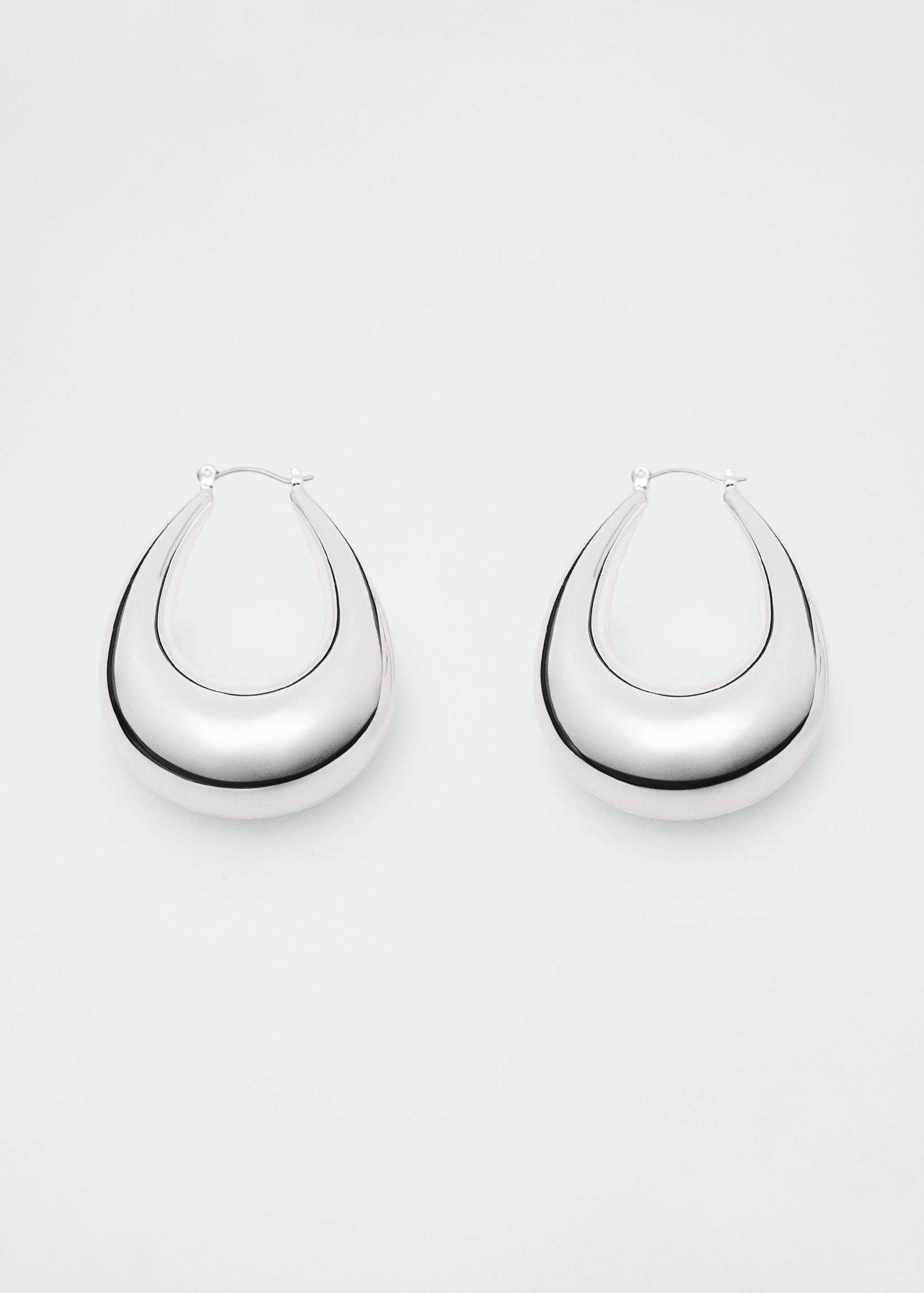 Volume oval-hoop earrings - Article without model