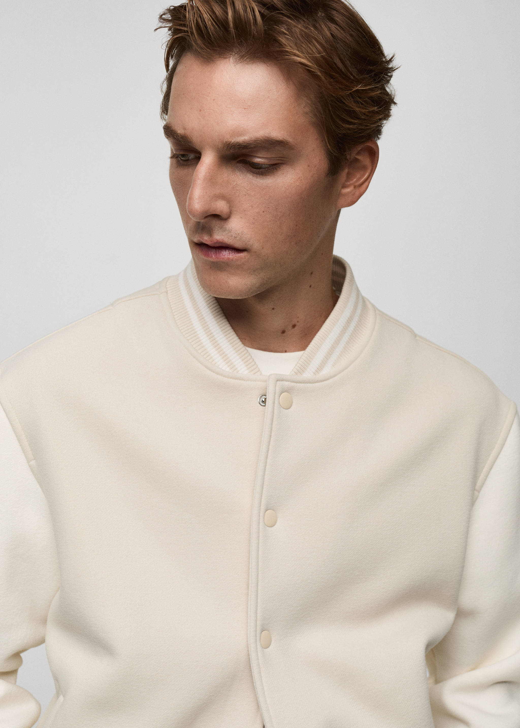 Contrasting cotton bomber jacket - Details of the article 1