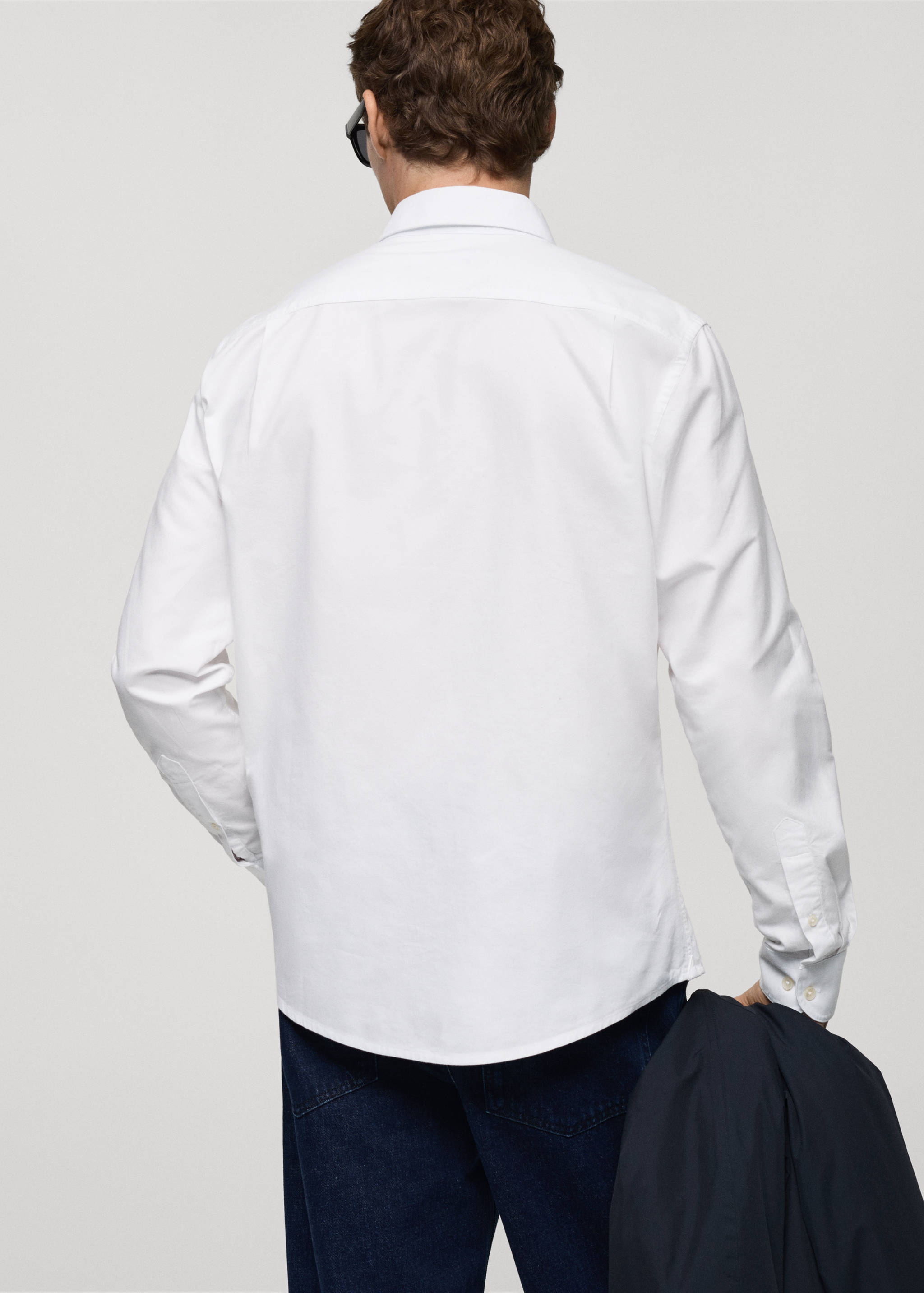 100% cotton Oxford shirt - Reverse of the article