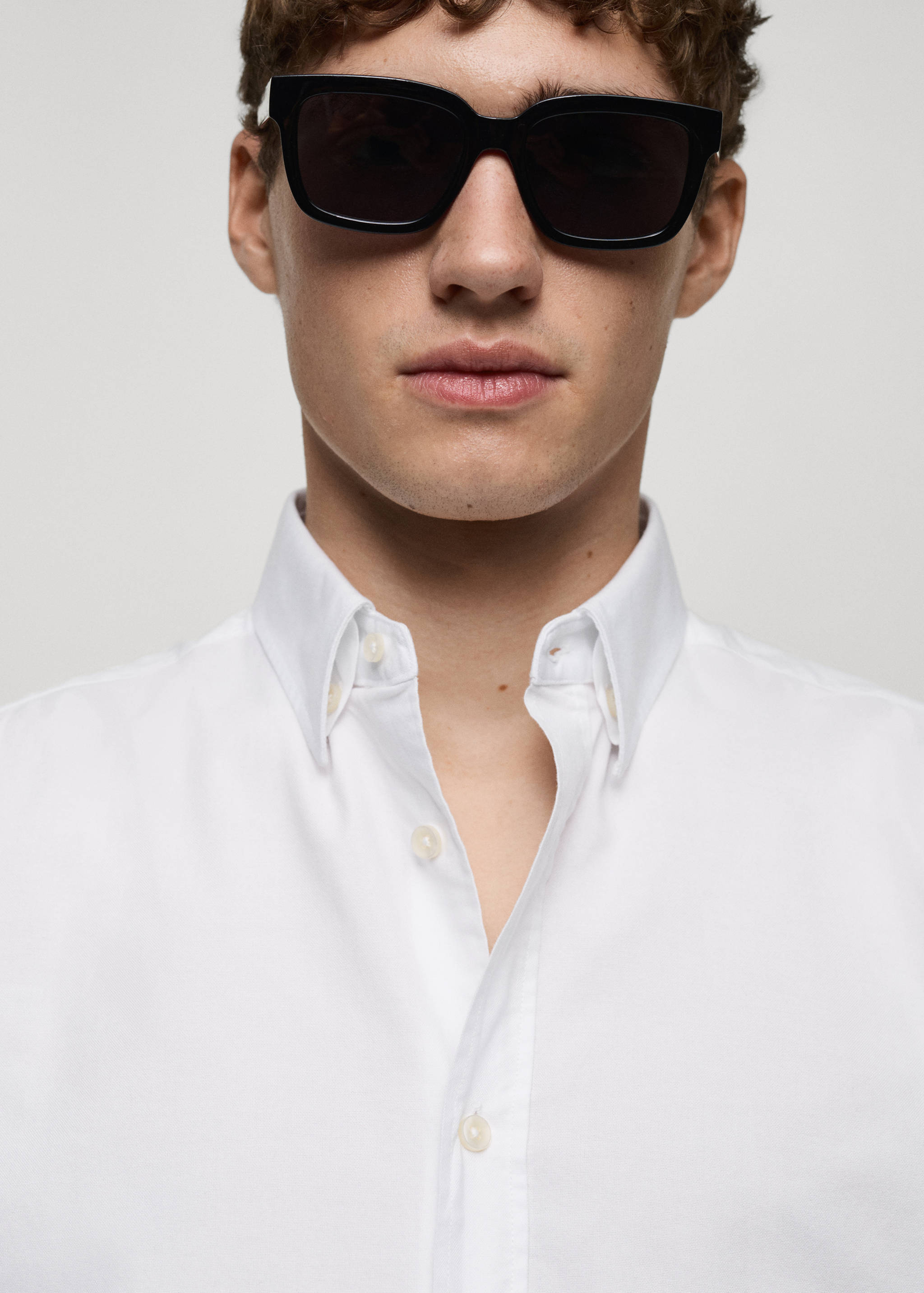 100% cotton Oxford shirt - Details of the article 1