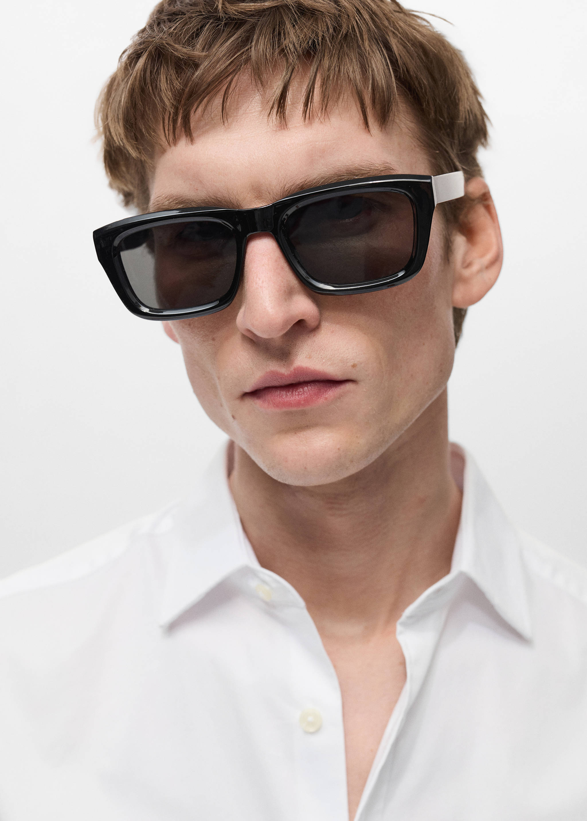 100% cotton regular fit shirt - Details of the article 1