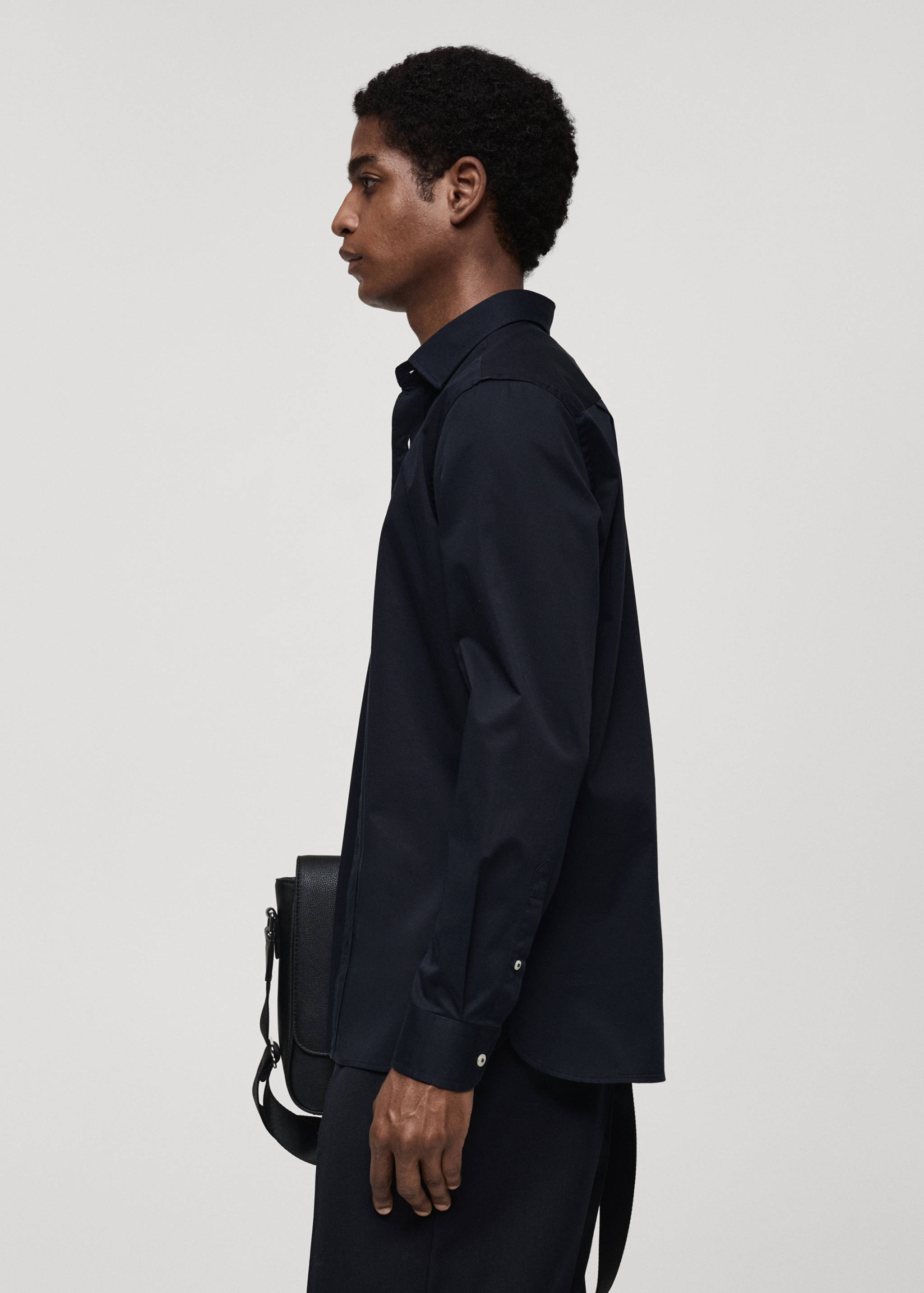 100% cotton regular fit shirt - Details of the article 2