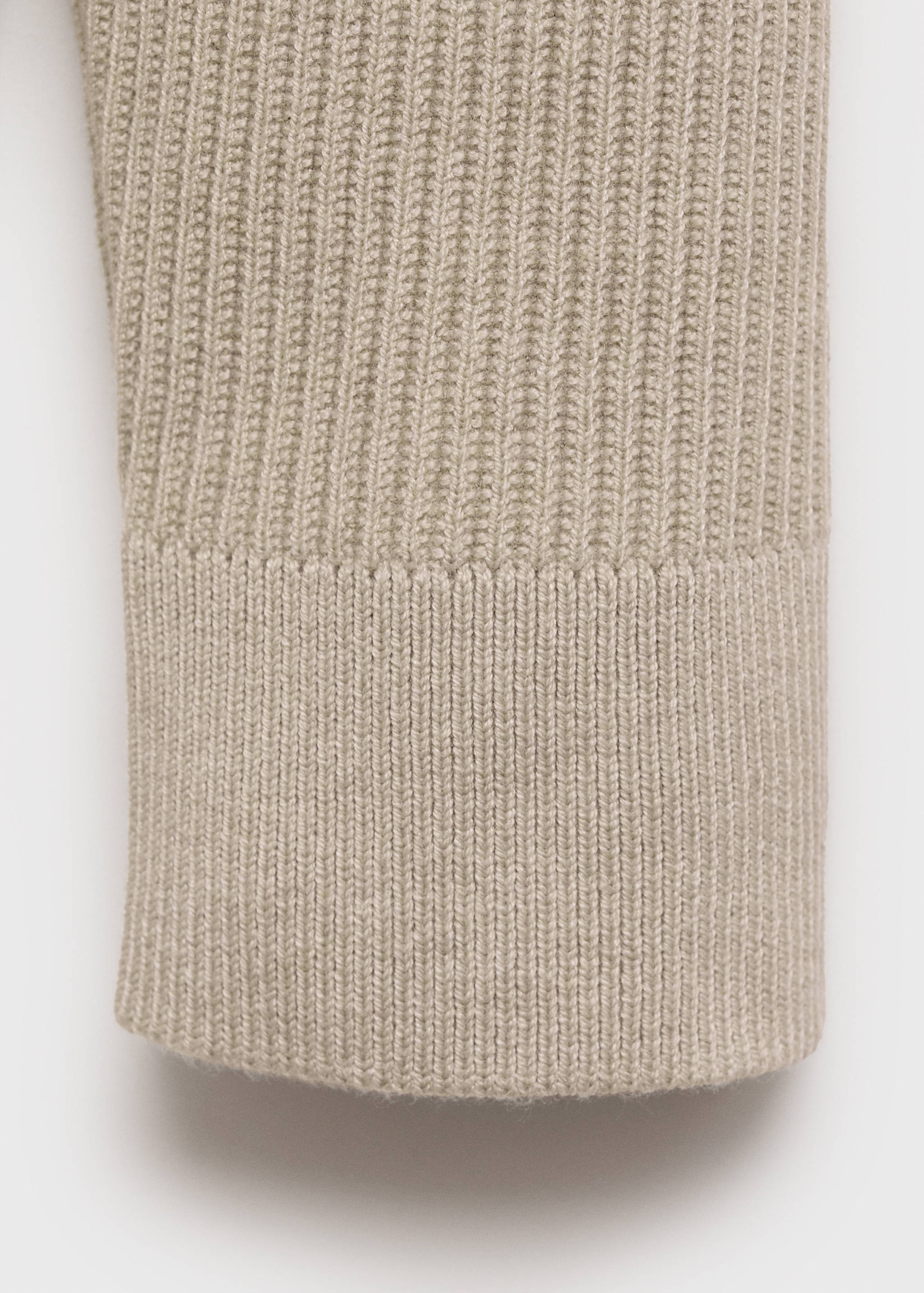 Ribbed sweater with zip neck - Details of the article 0