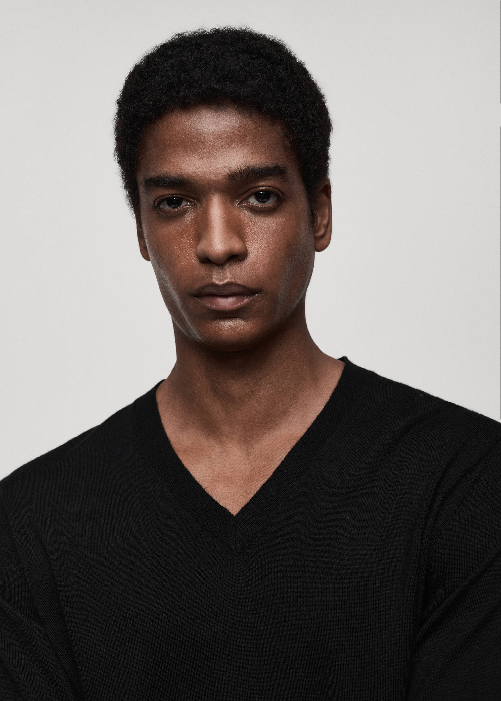 Jersey 100% lana merino cuello pico - Detalle del artículo 1