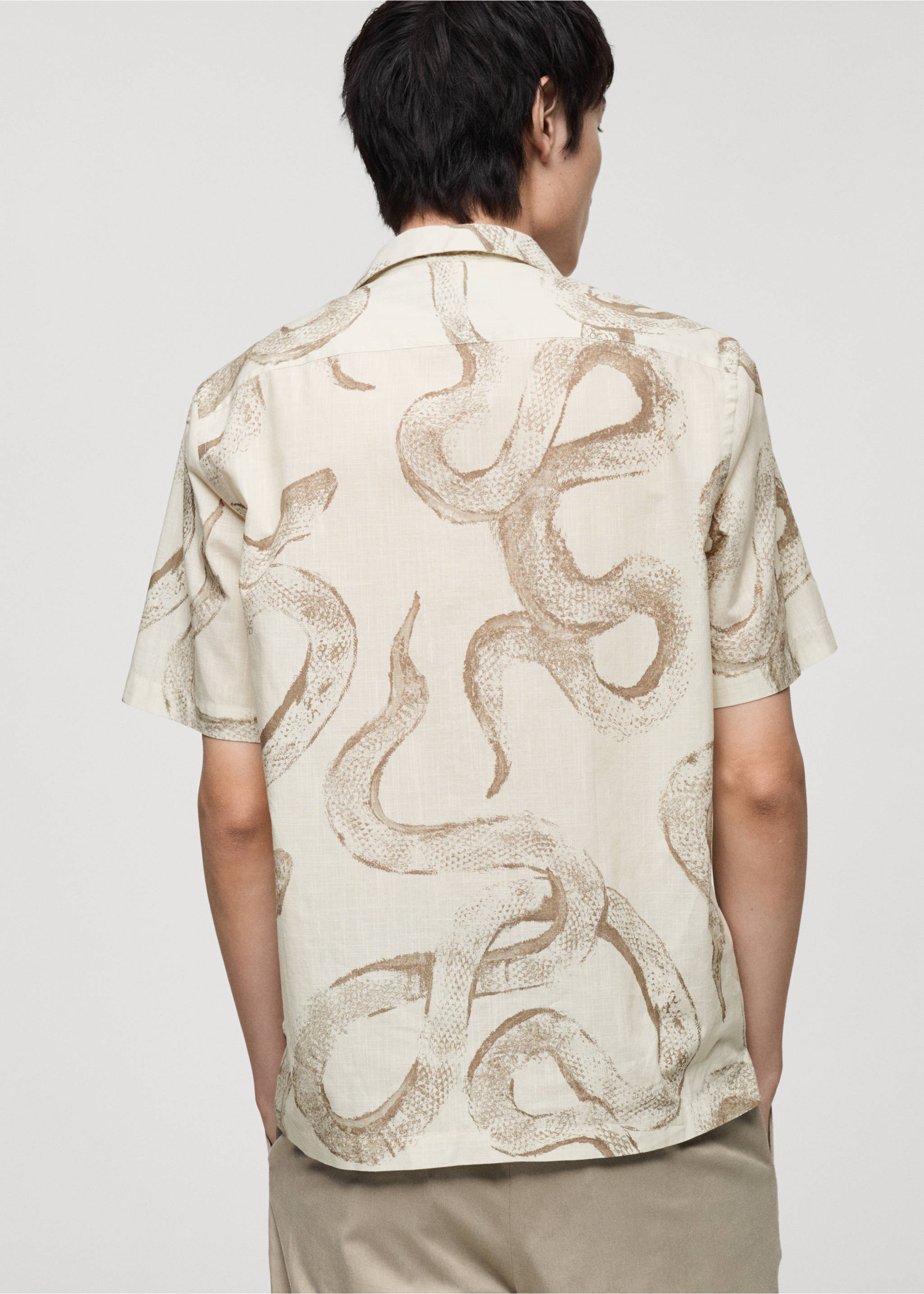 100% cotton regular-fit printed shirt - Reverse of the article, White. Ref: 87000624-00.