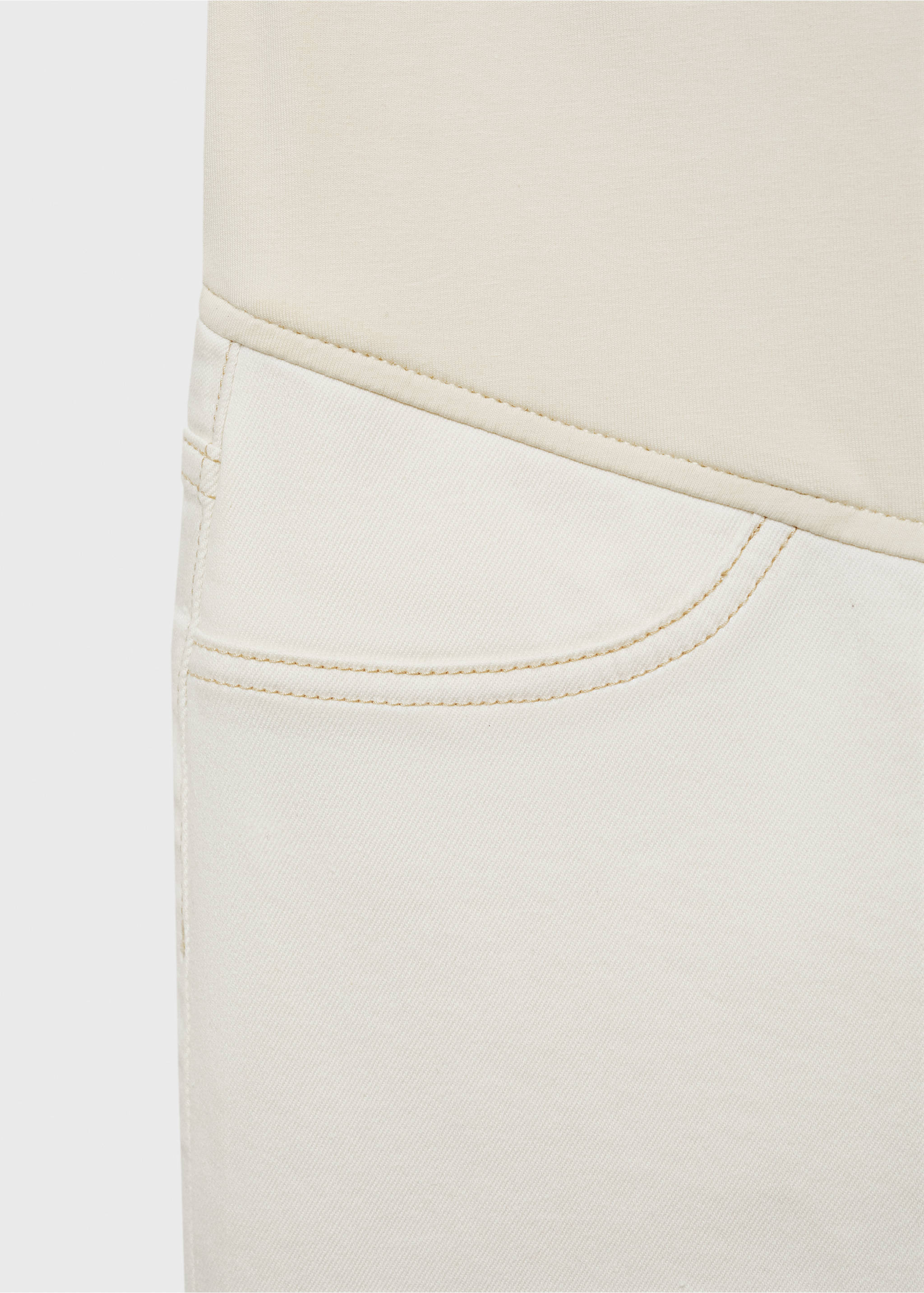 Jean de grossesse flare crop - Détail de l'article 8, Blanc cassé. Ref: 87000632-00.