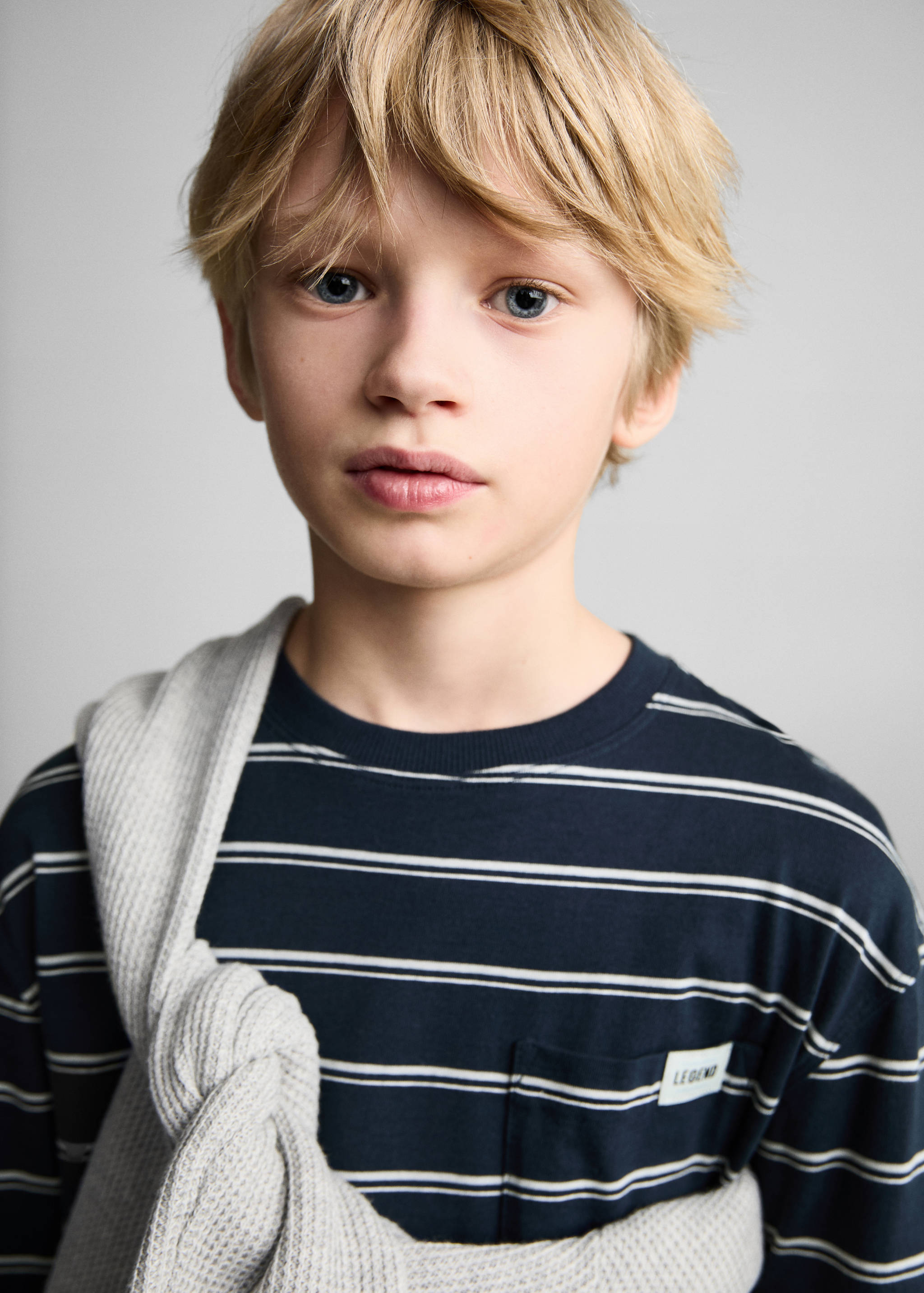 Chest-pocket striped T-shirt - Details of the article 1