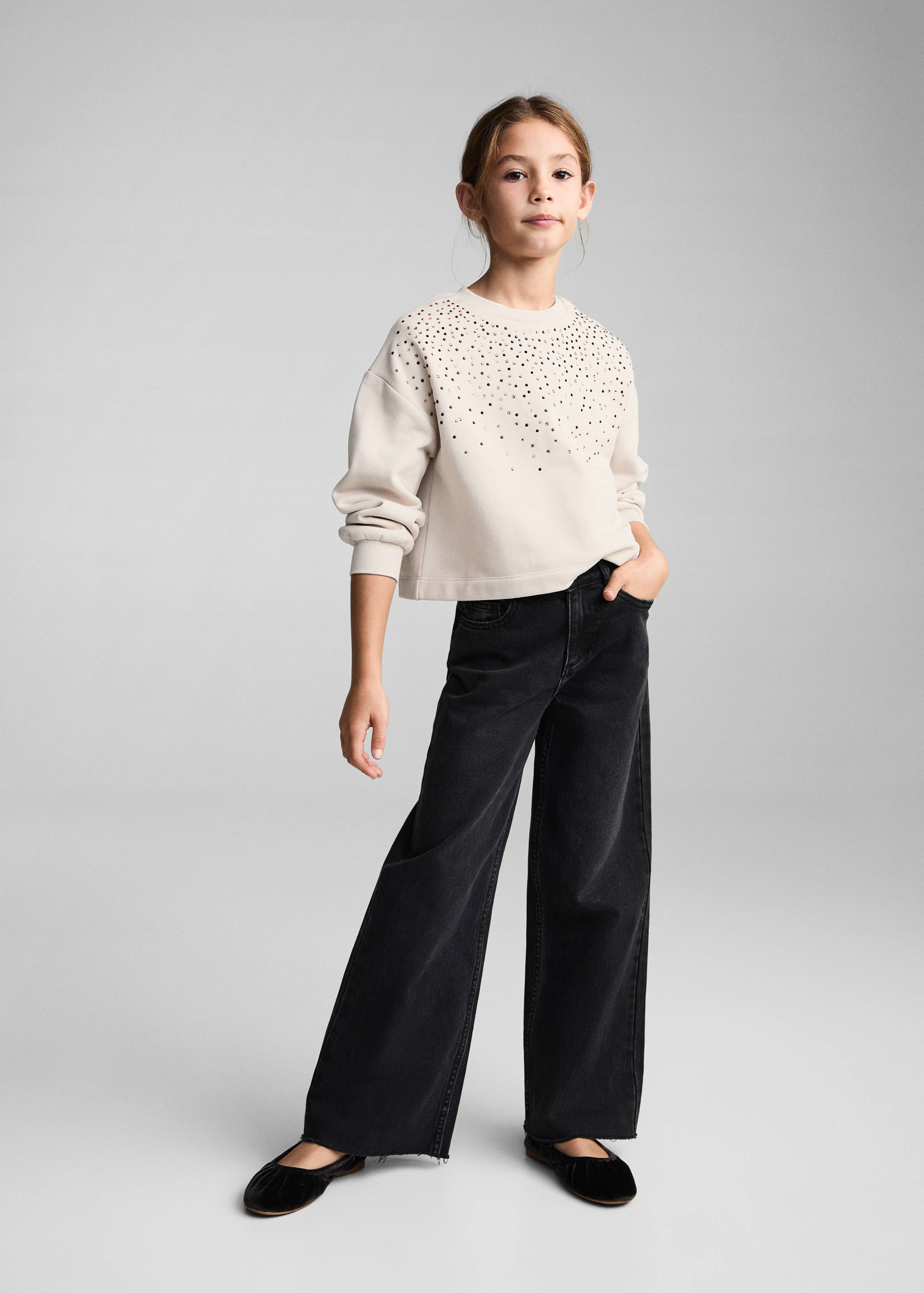 Boncuk detaylı sweatshirt - Genel plan