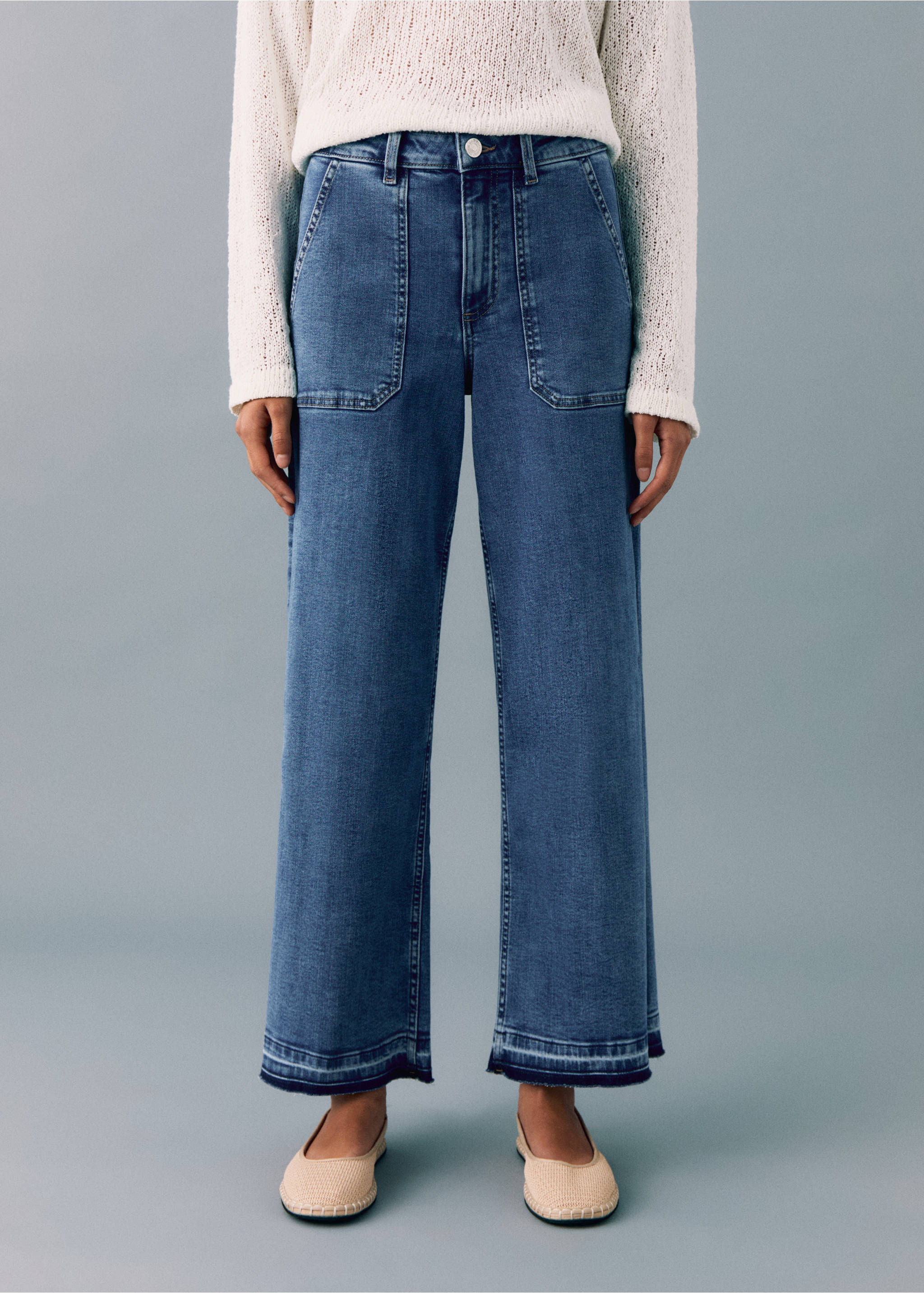 Culotte jeans with pockets - Details of the article 3, Medium Blue. Ref: 87001077-00.