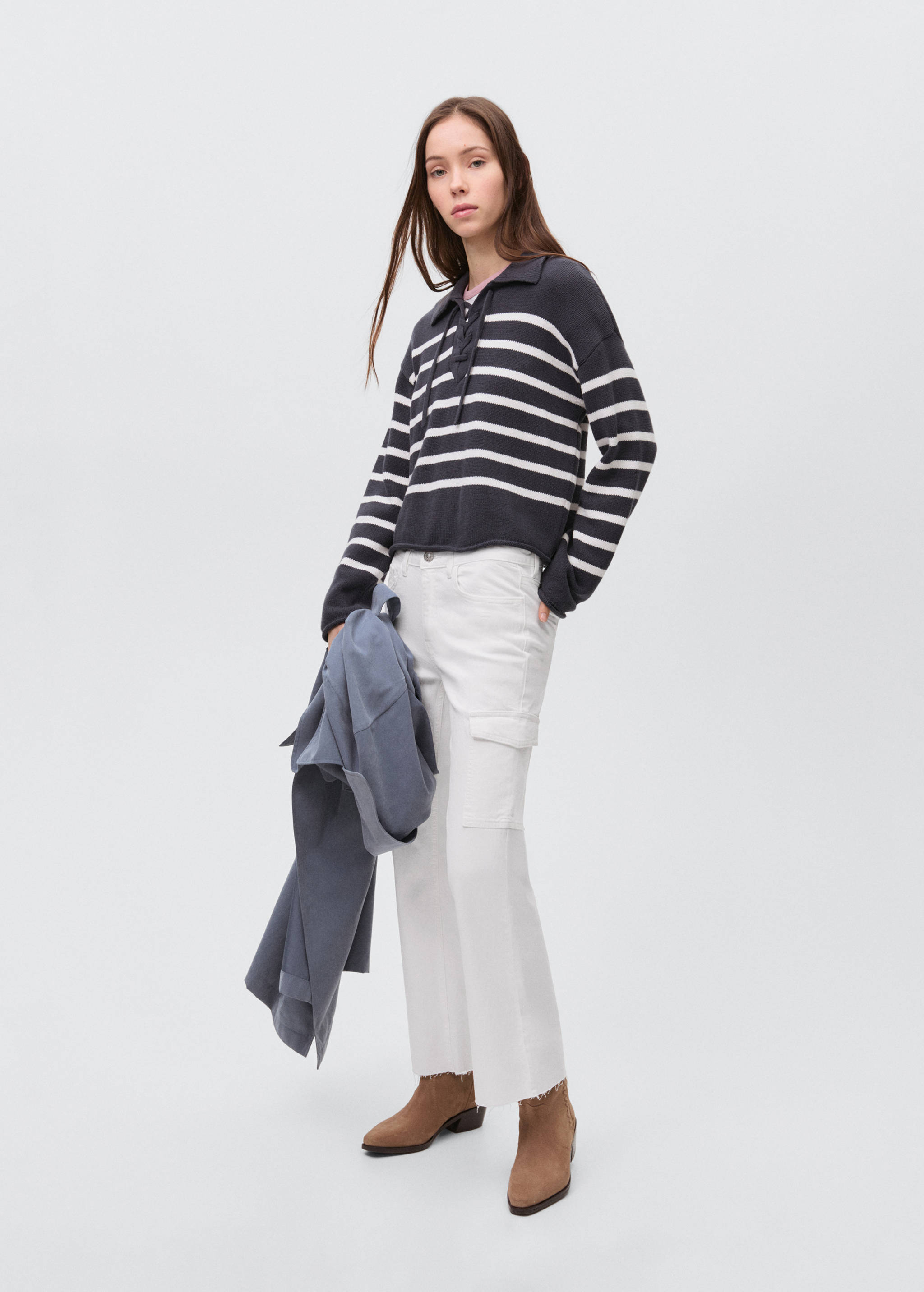 Cropped flared cargo jeans - General plane