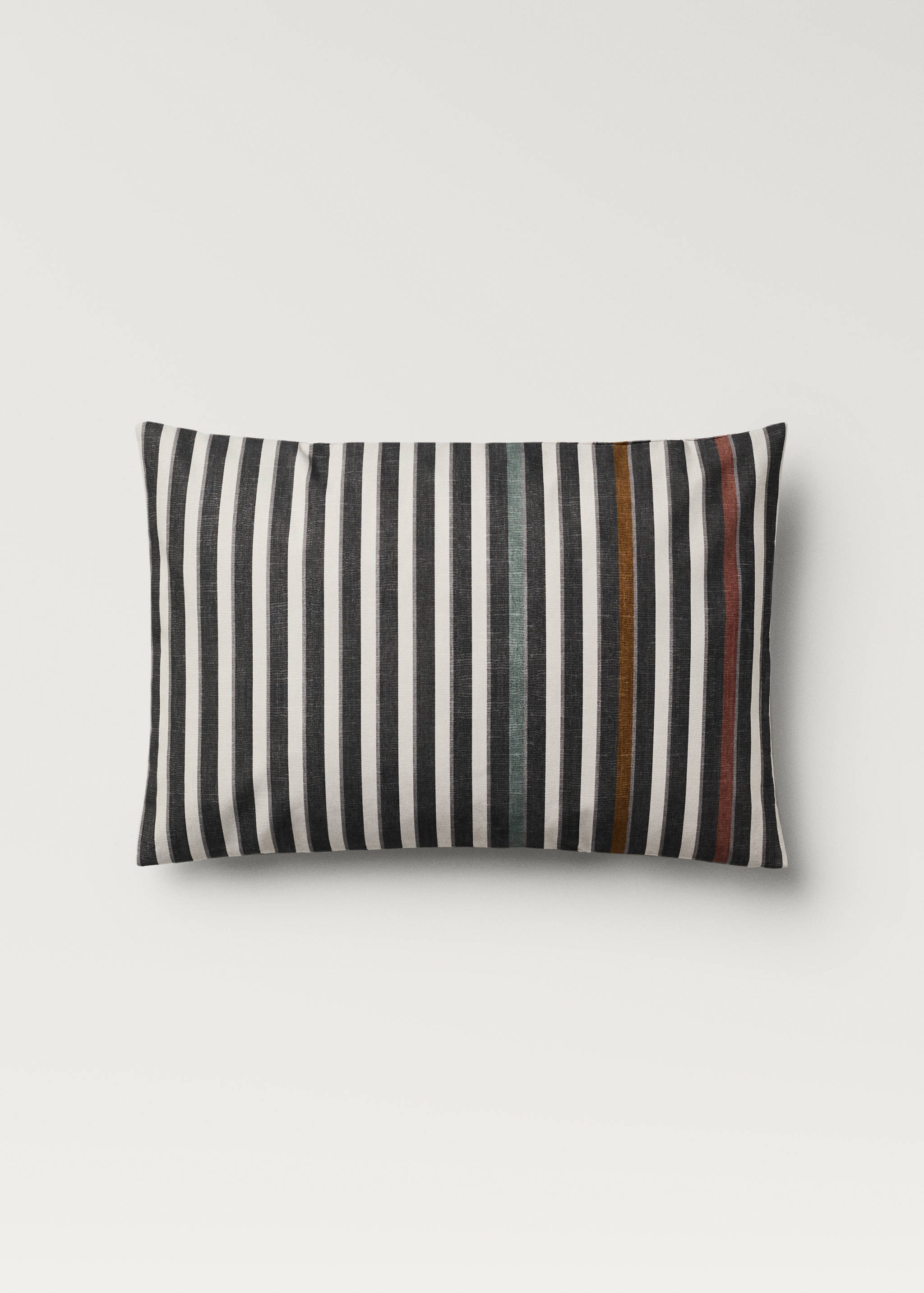 Cushion cover with printed stripes 40x60 cm - Article without model
