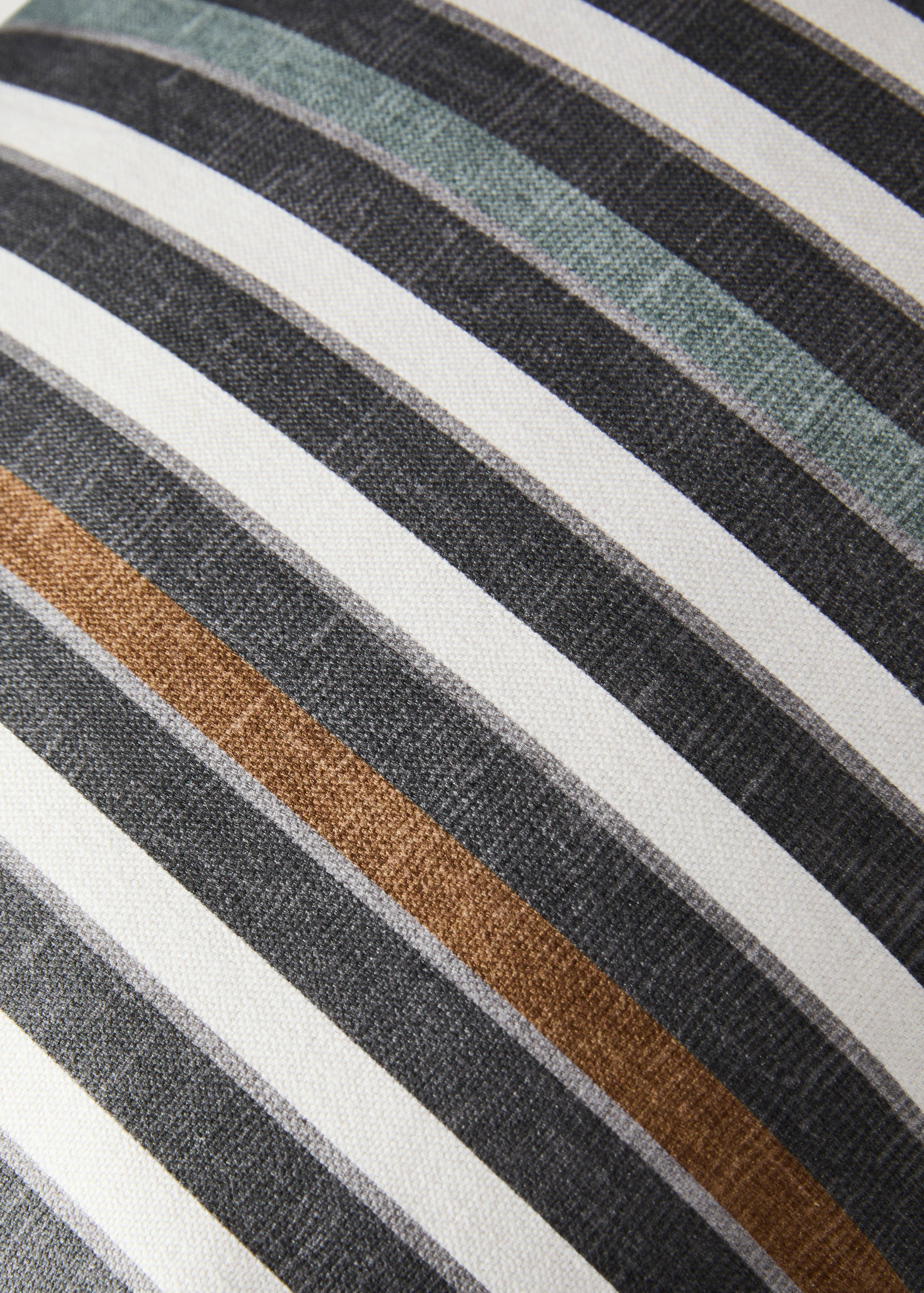 Cushion cover with printed stripes 40x60 cm - Details of the article 3