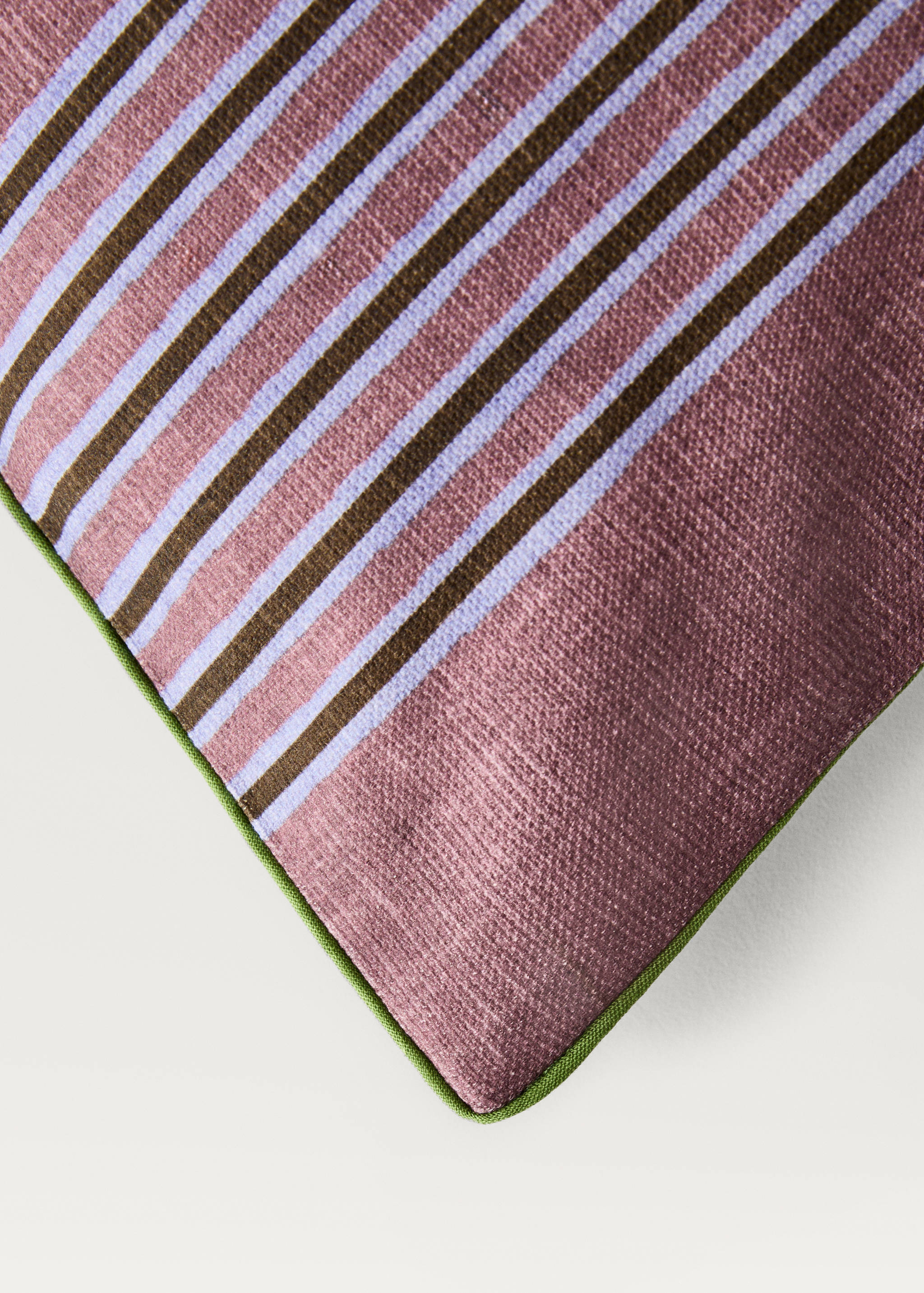 Multi-colored cushion cover with contrasting trim 30x50 cm - Details of the article 3