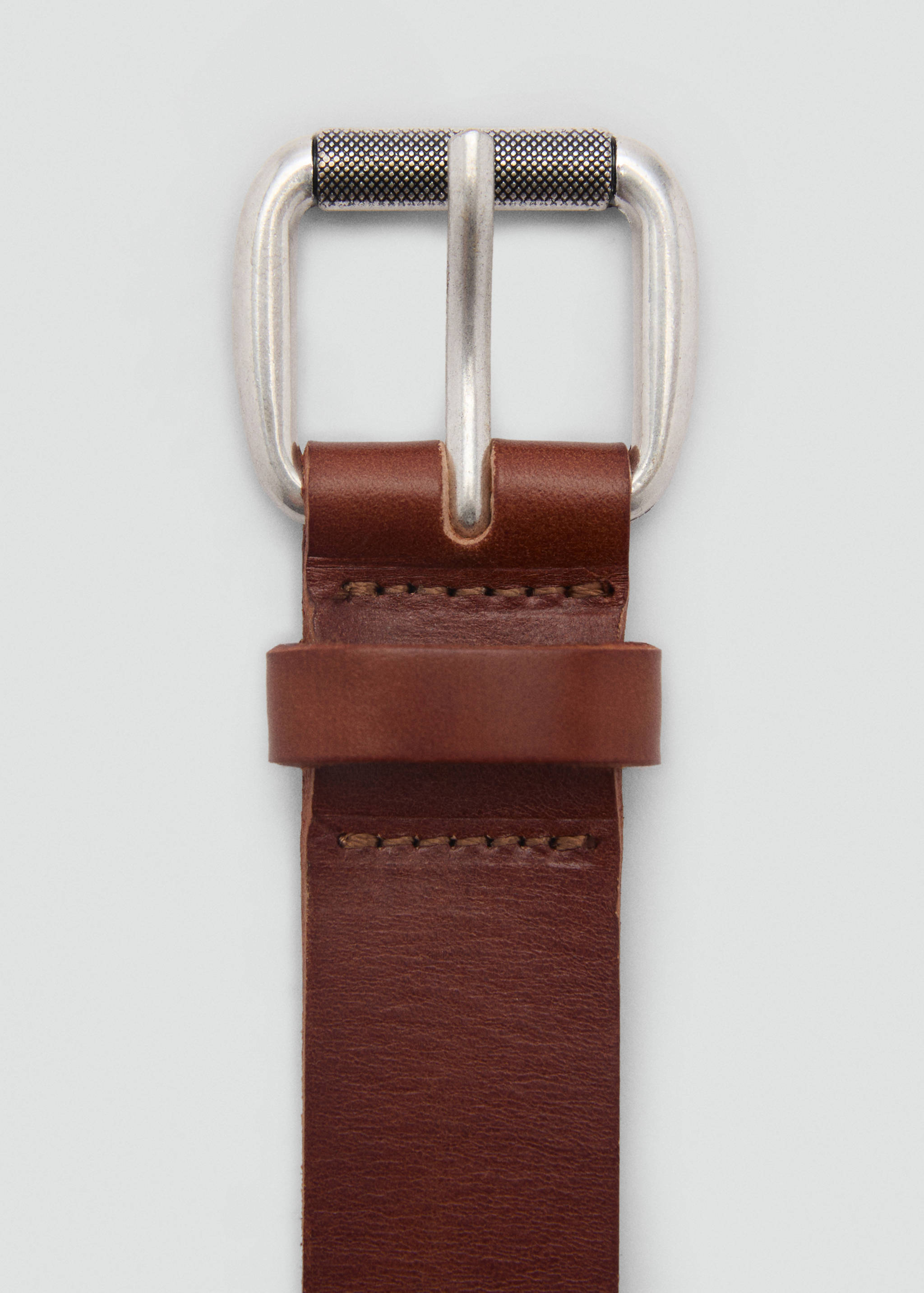 Stud leather belt - Details of the article 1