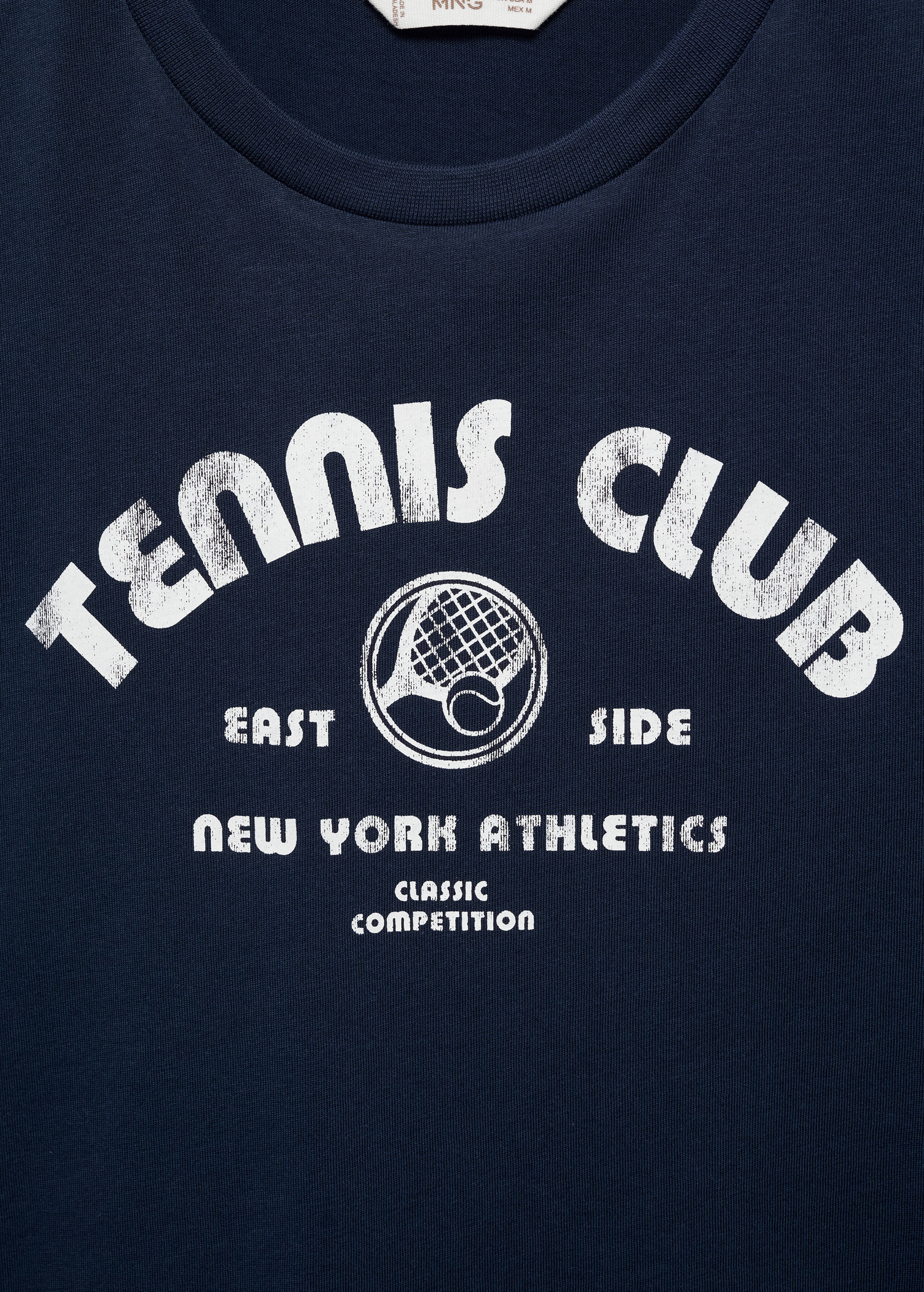 Short-sleeved t-shirt with message - Details of the article 8